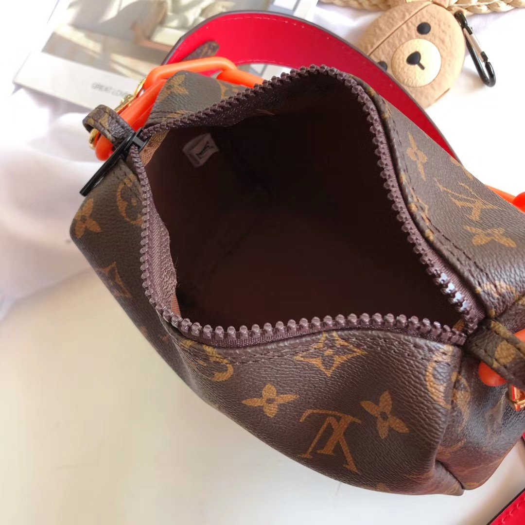 LV $88 gallery