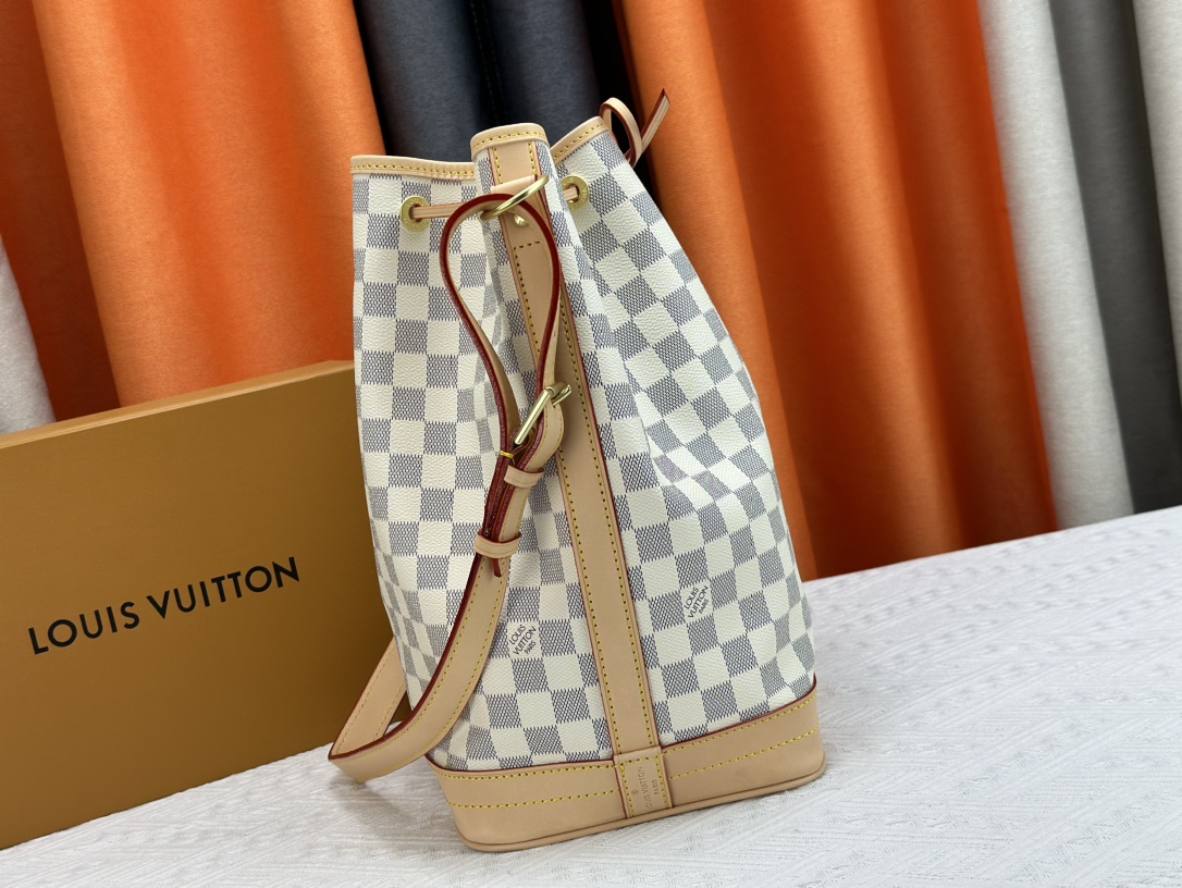 LV $88 gallery