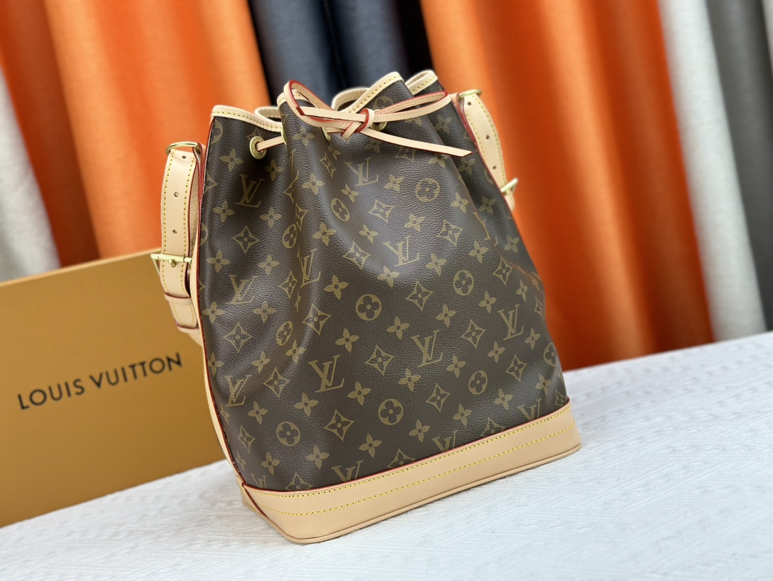 LV $88 gallery