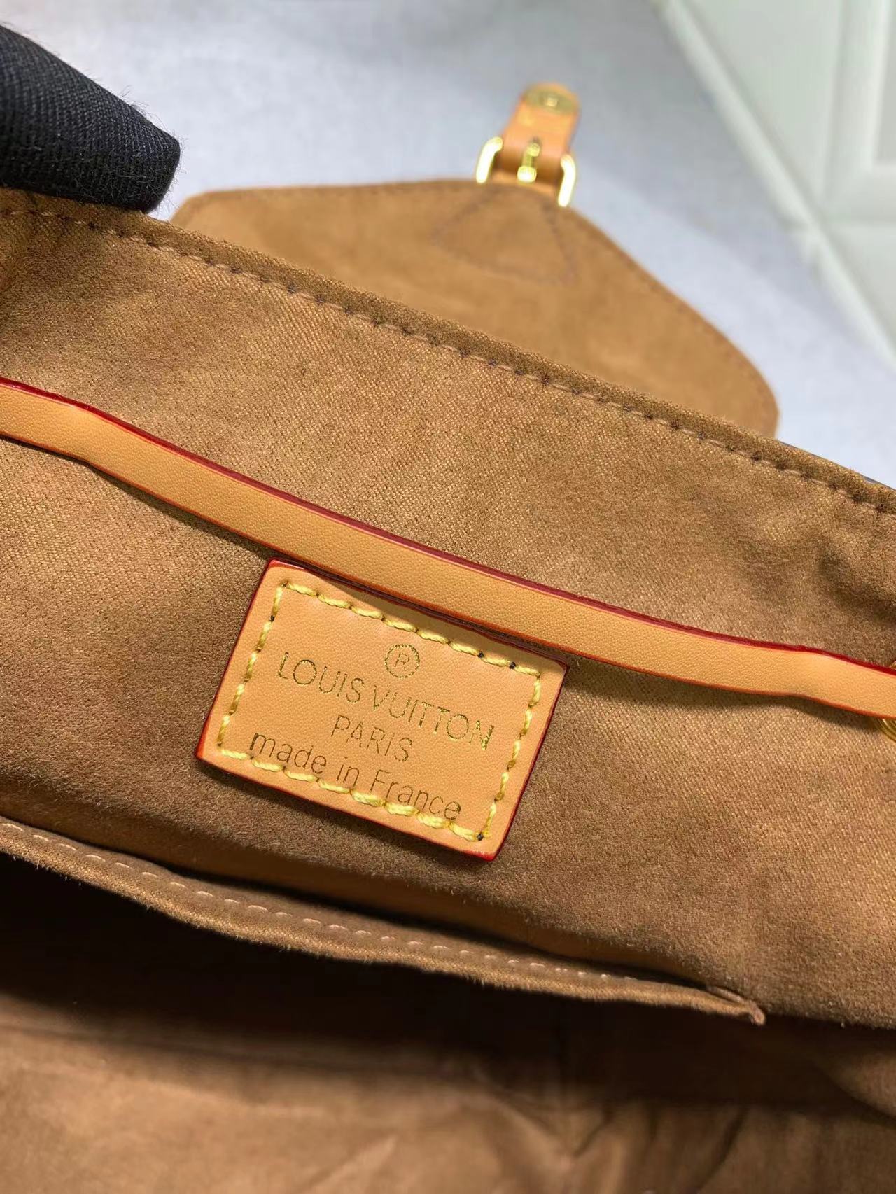 LV $88 gallery