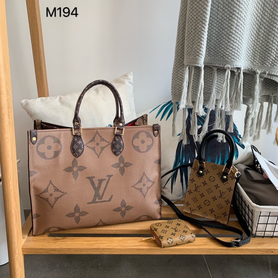 LV $92 gallery