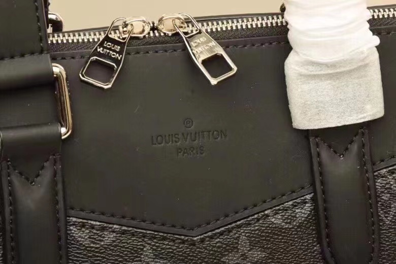 LV $92 gallery