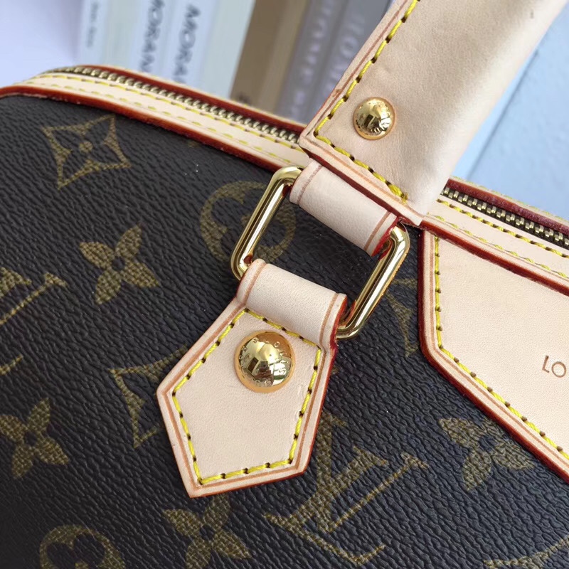 LV $92 gallery