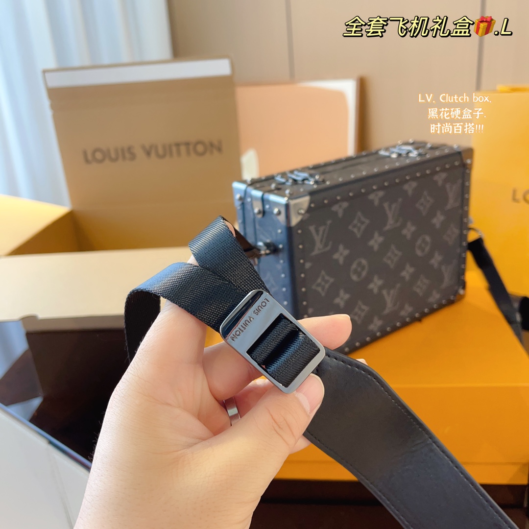 LV $92 gallery