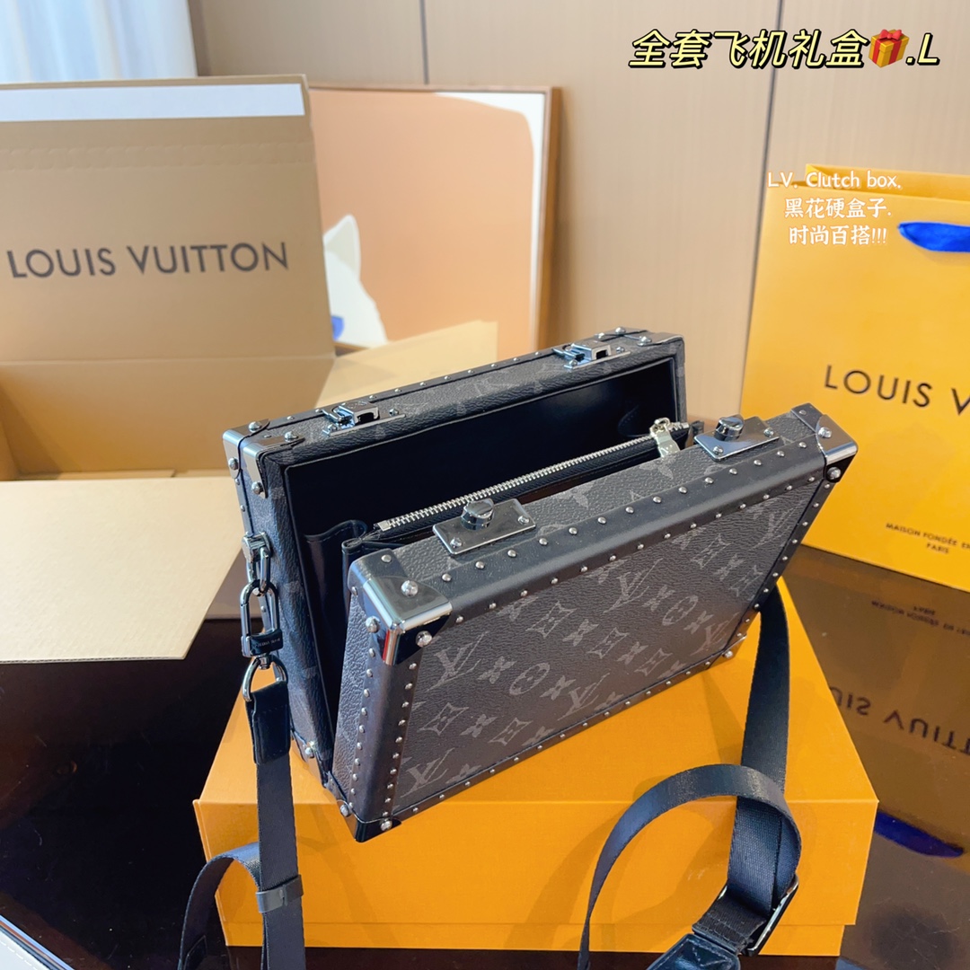 LV $92 gallery