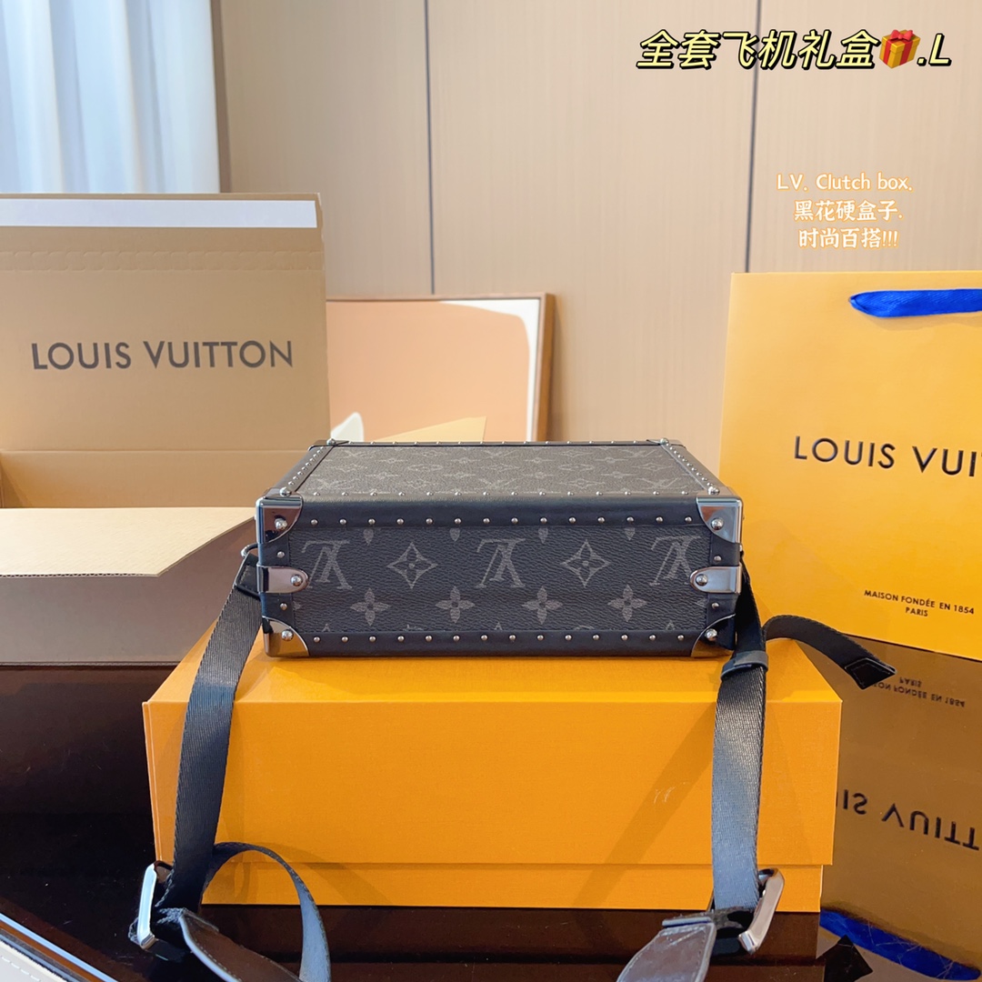 LV $92 gallery