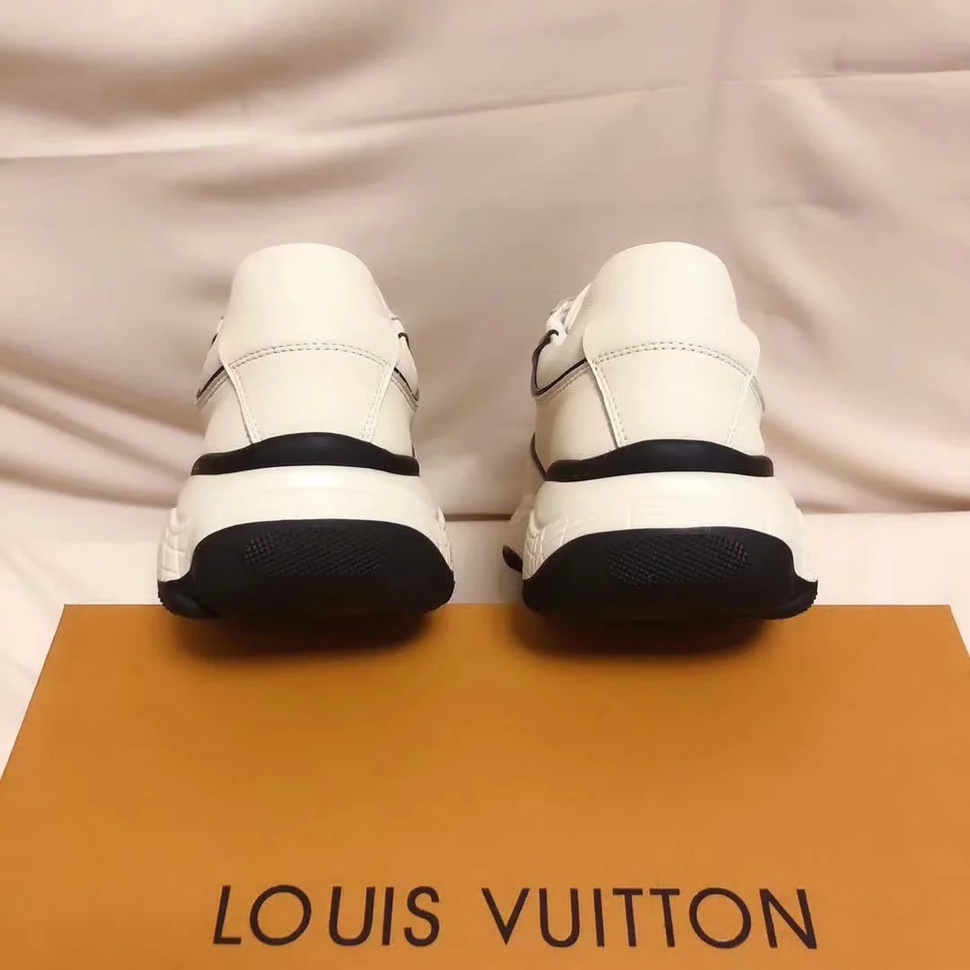 LV $92 gallery