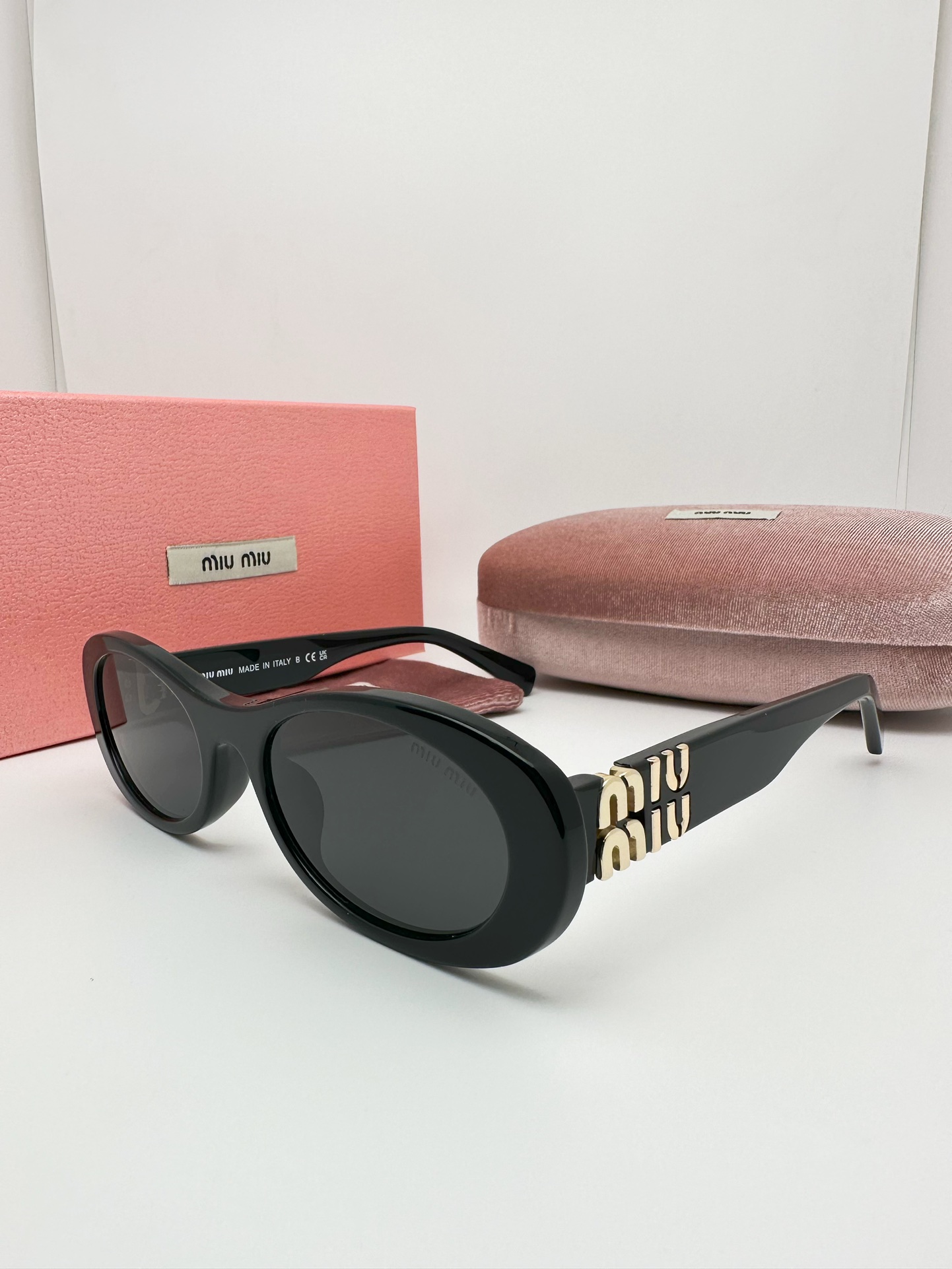 MIUMIU 23.99$  code 314-7339-R gallery