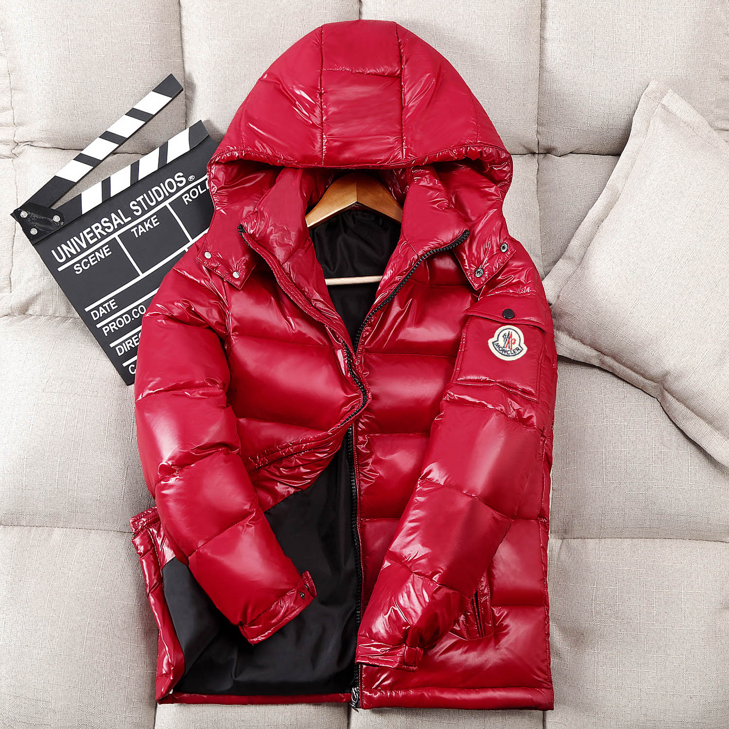 MONCLER Down Jackets 62.68$ 编号437-5070-R gallery