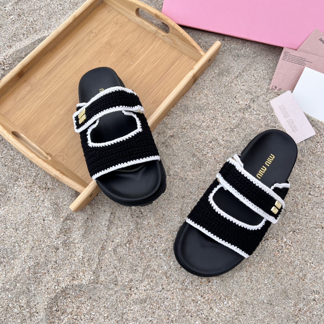 Miumiu  44.99$   code 449-7123-R gallery