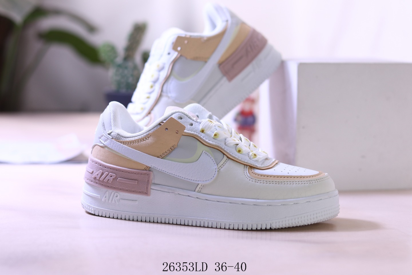 NIKE 36.66$  code 351-5922-R gallery