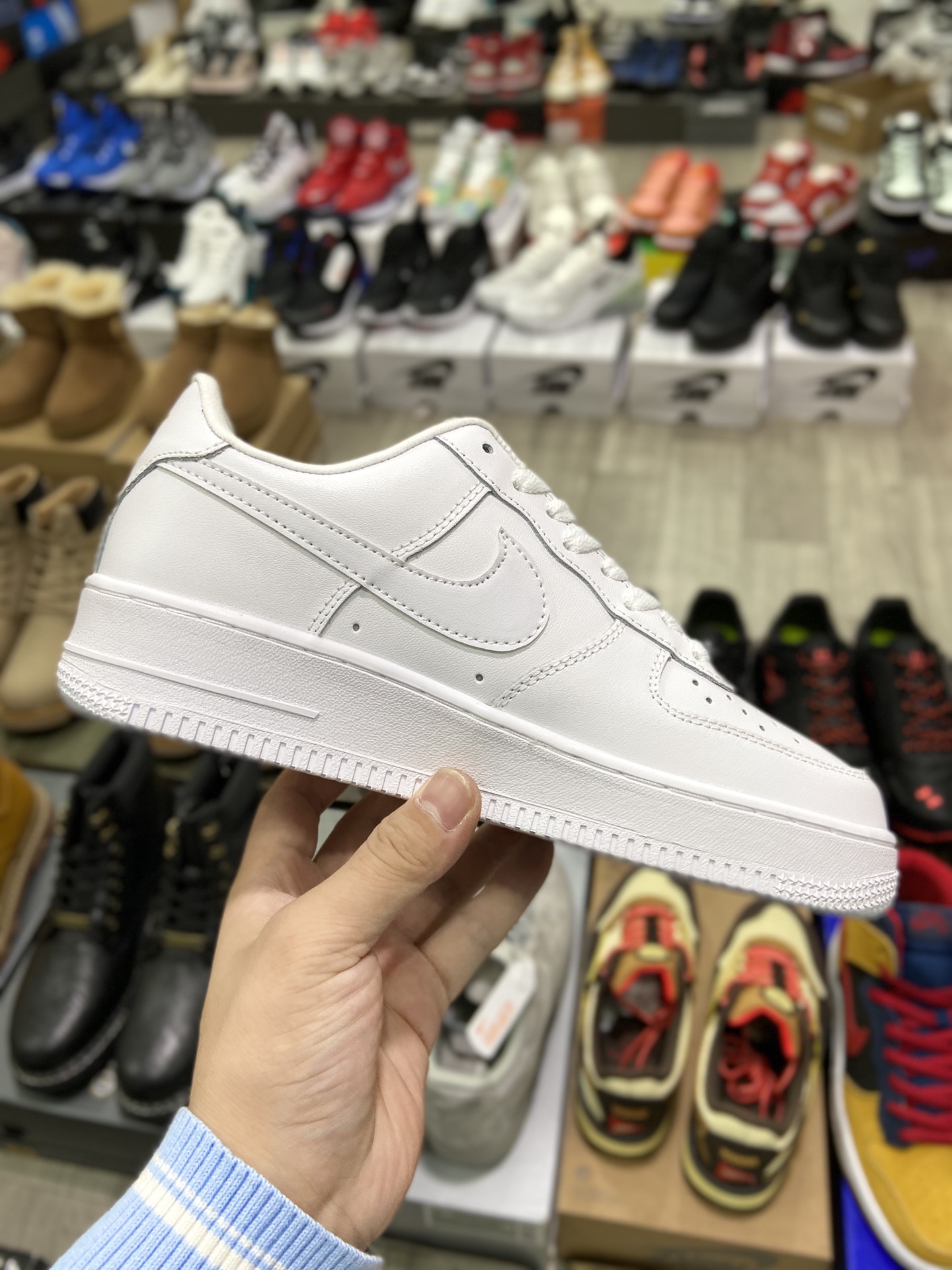 NIKE $65 gallery