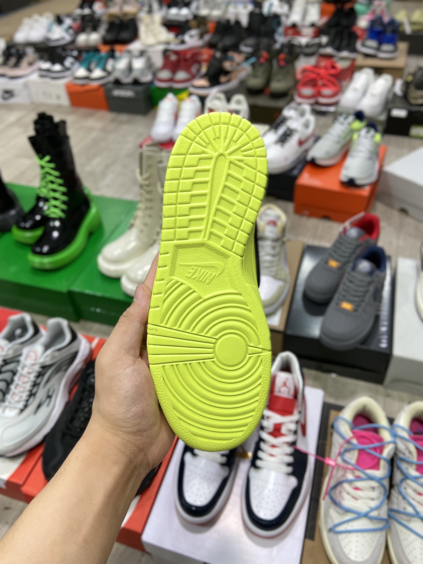 NIKE $80 gallery