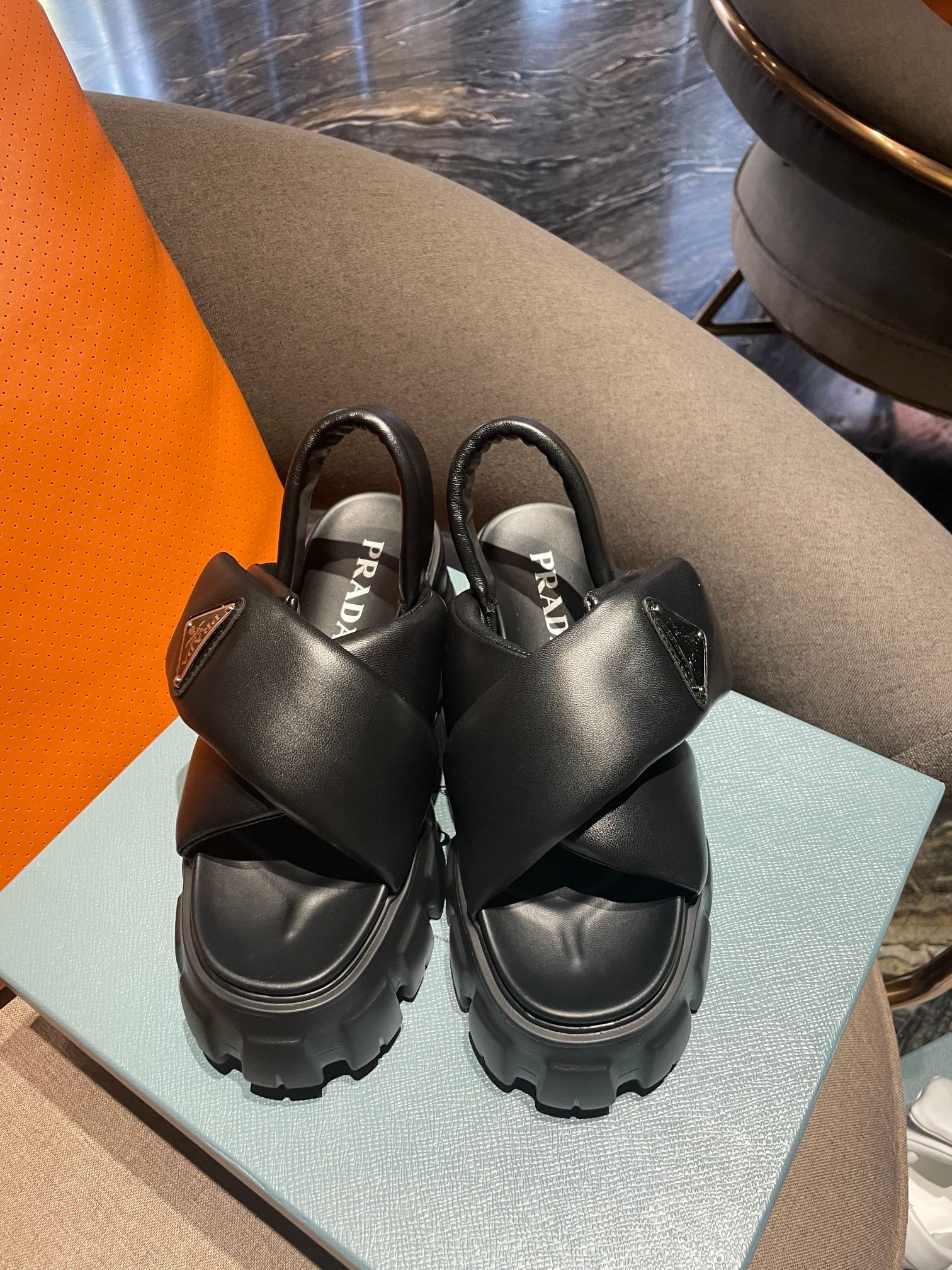 PRADA 45.99$   CODE 449-7122-R gallery