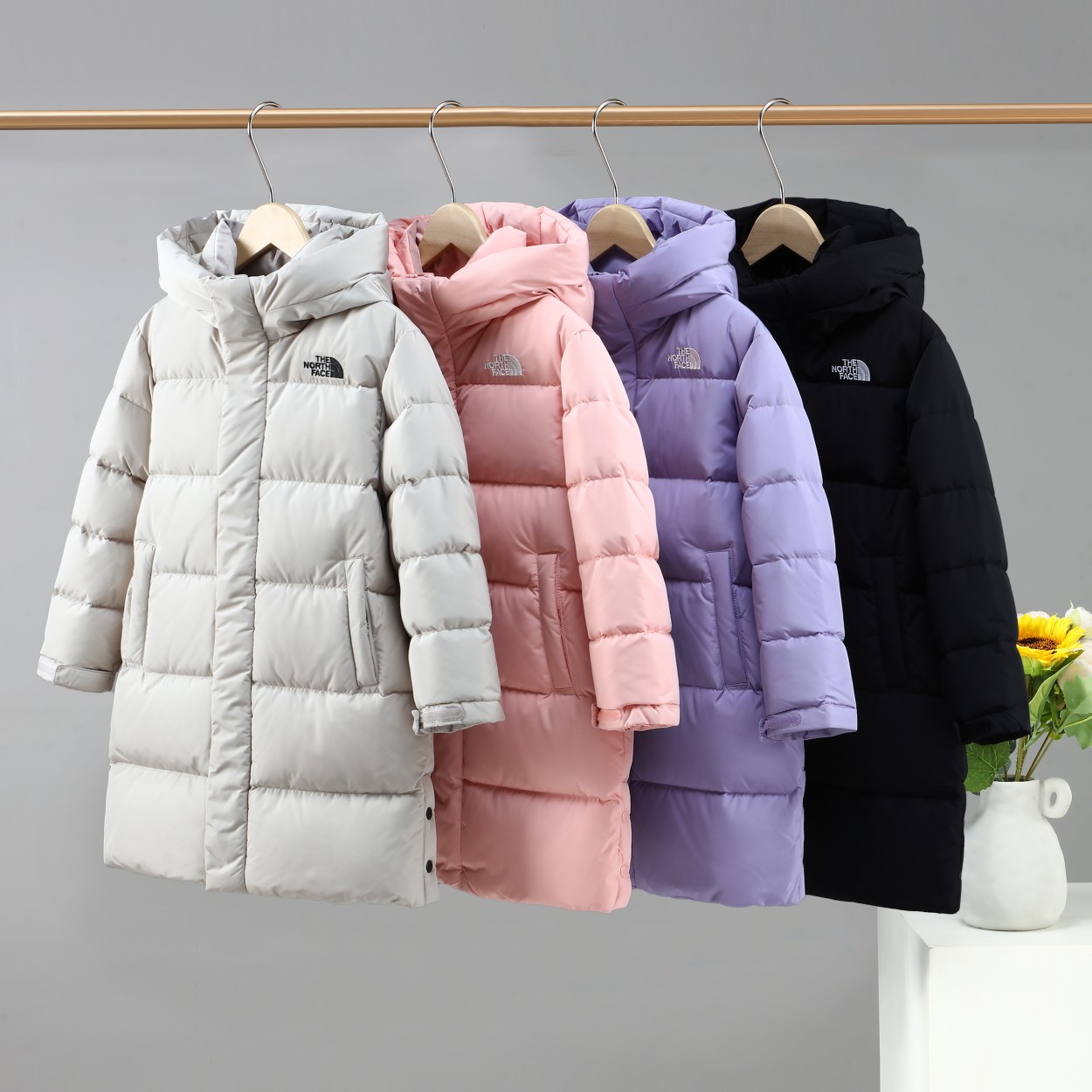 TNF 67.48$    CODE 420-7276-R gallery