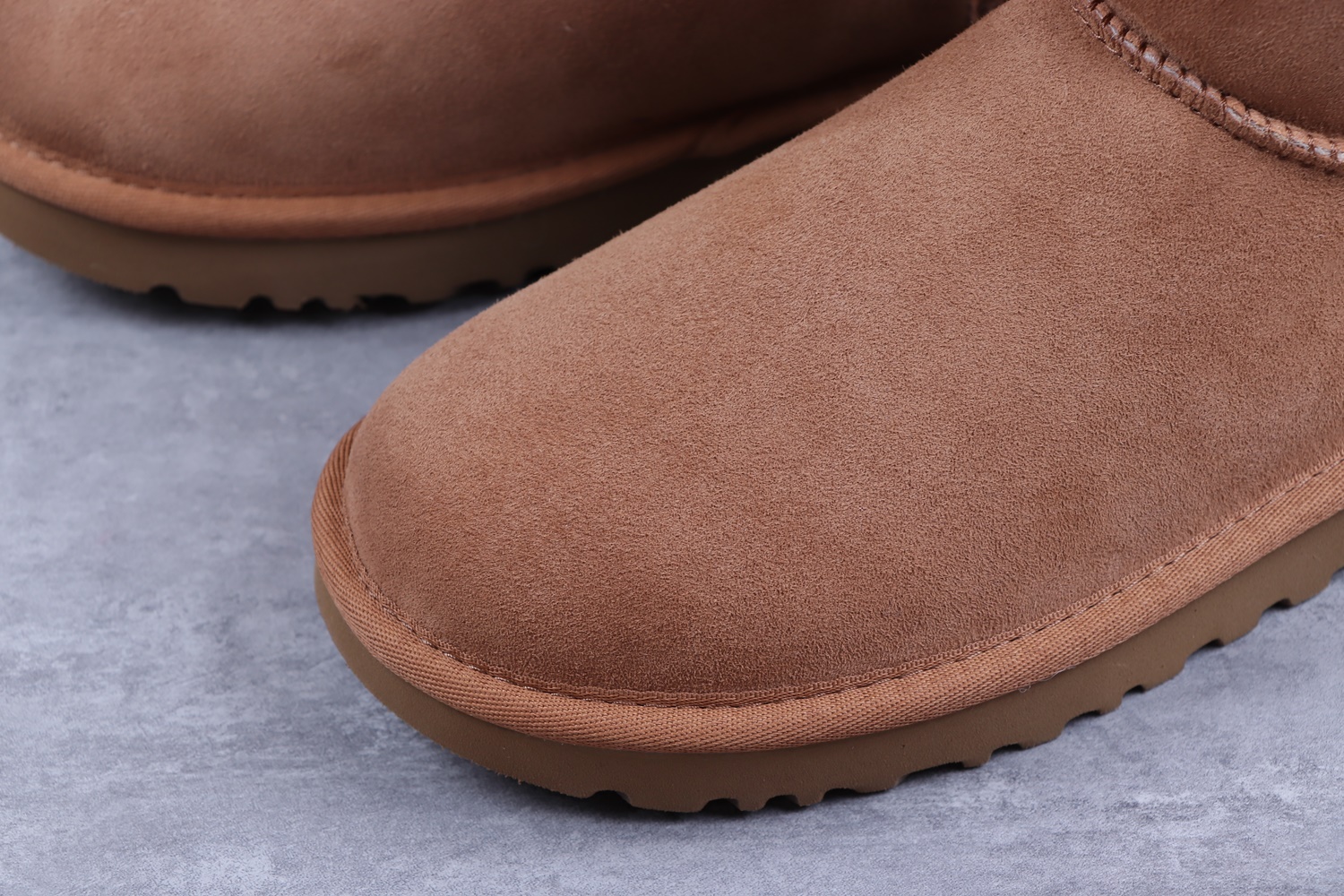 UGG 35.73$ 编号279-2437-R gallery