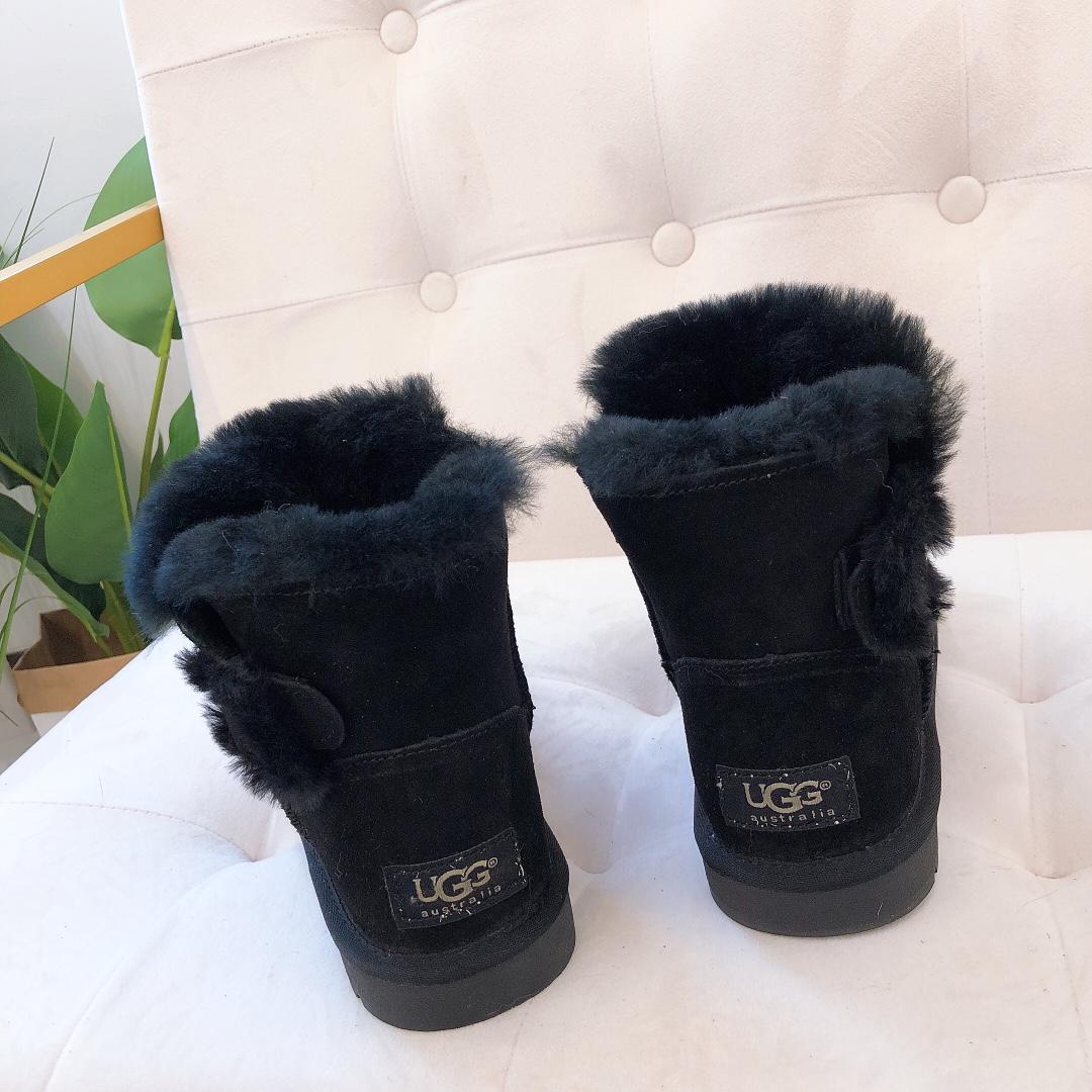 UGG 38.39$ 编号279-2427-R gallery