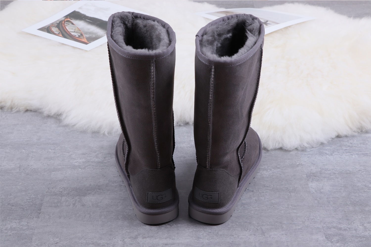 UGG 39.28$ 编号279-2438-R gallery