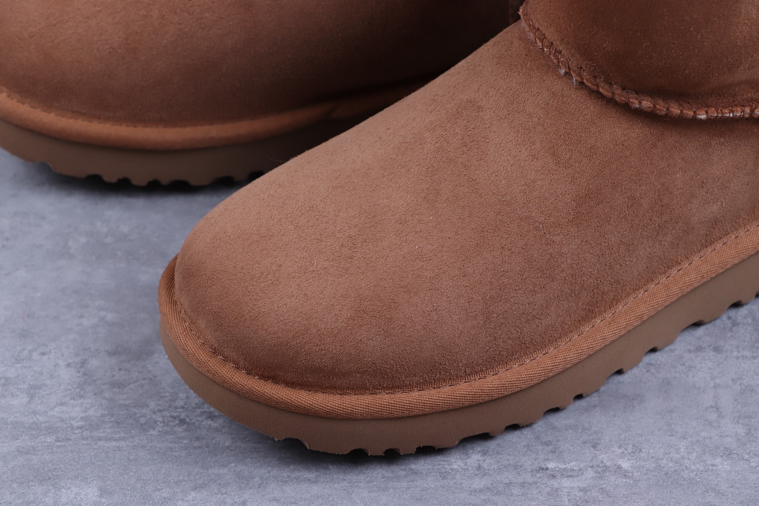 UGG 39.31$ 编号279-2440-R gallery