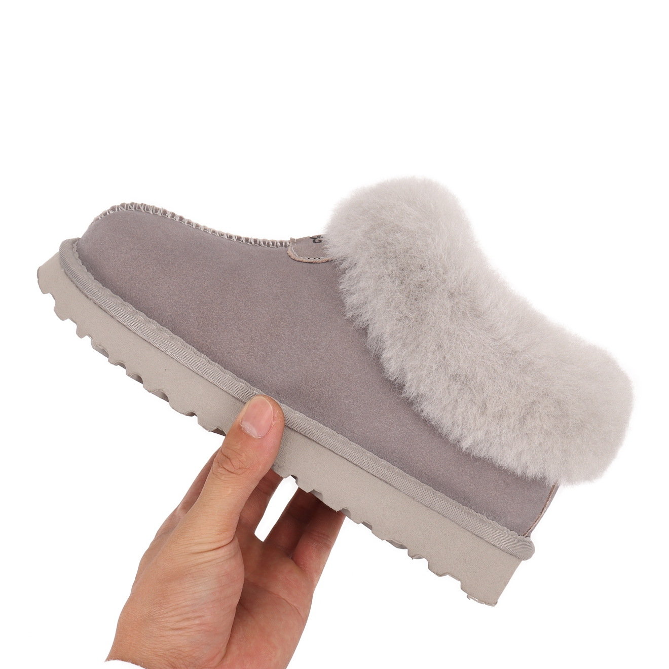 UGG 42.99$      CODE 279-10445-T gallery