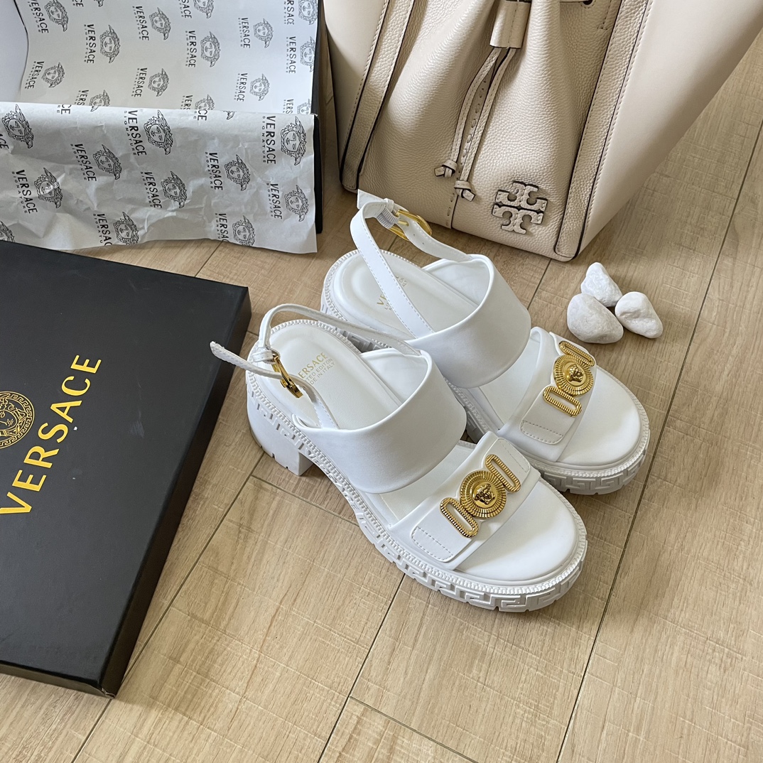 VERSACE 49.99$ code 449-6574-R gallery