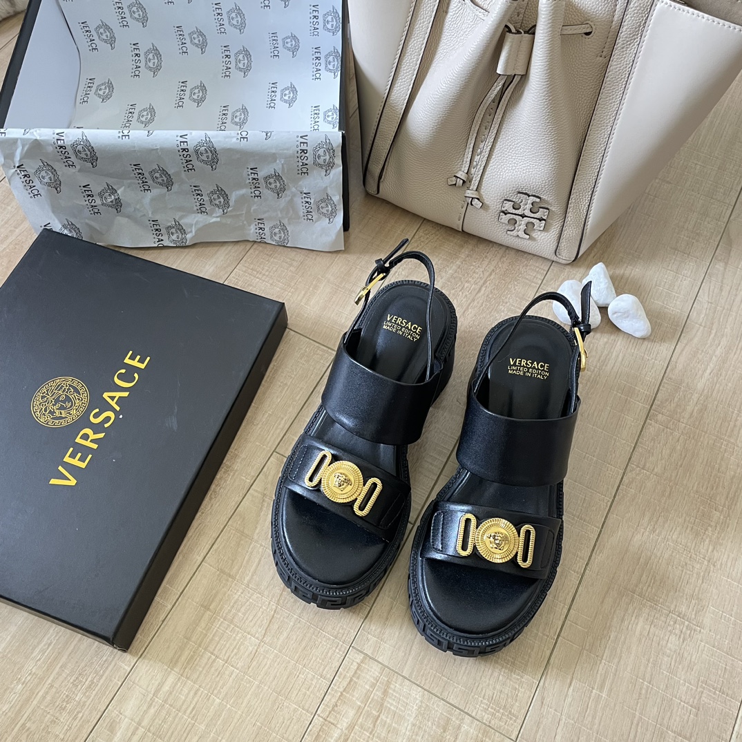 VERSACE 49.99$ code 449-6574-R gallery