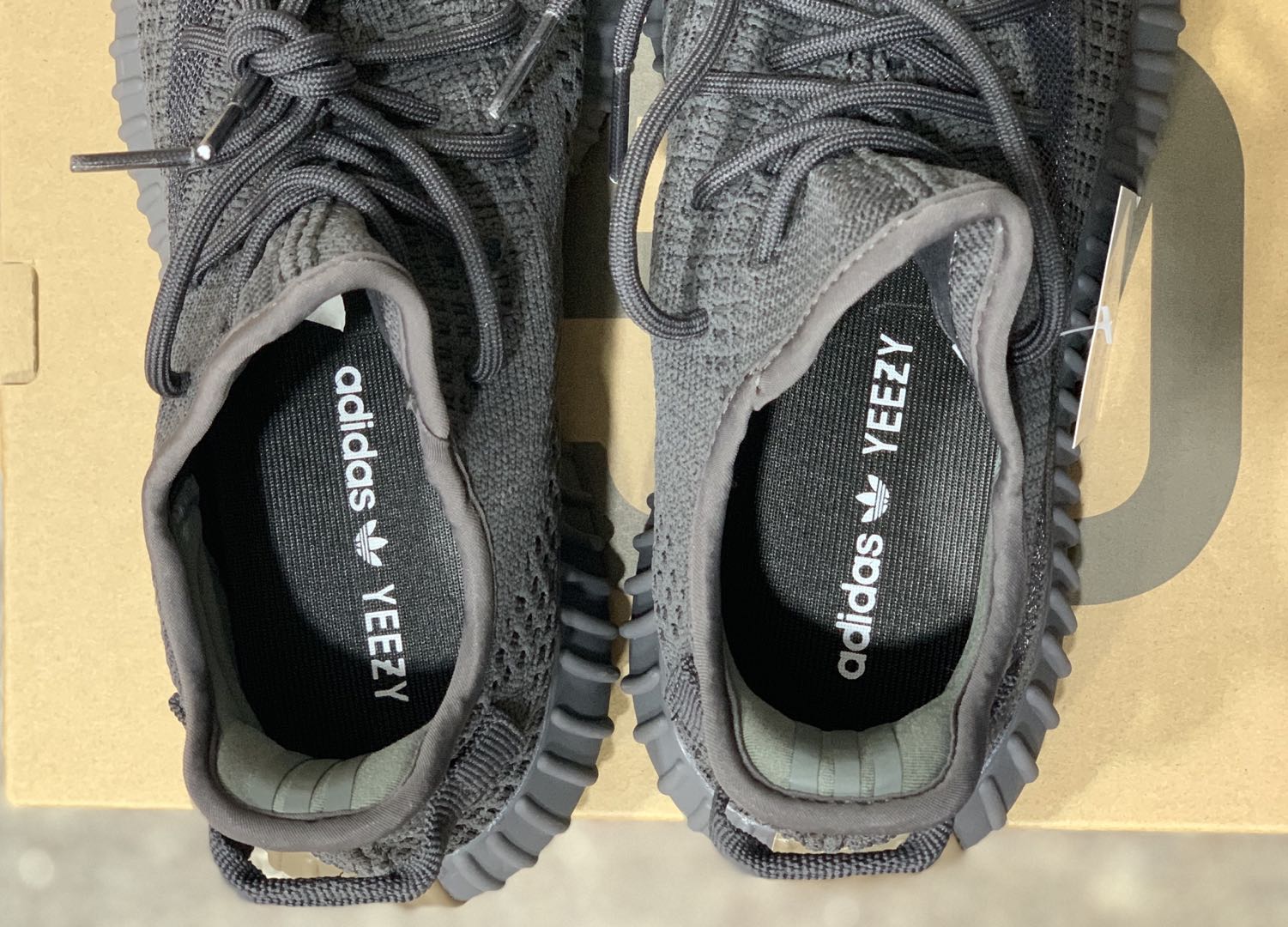 YEEZY $86 gallery