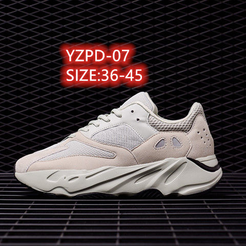 YZ $49.01 adidas 编号351-2833-R gallery