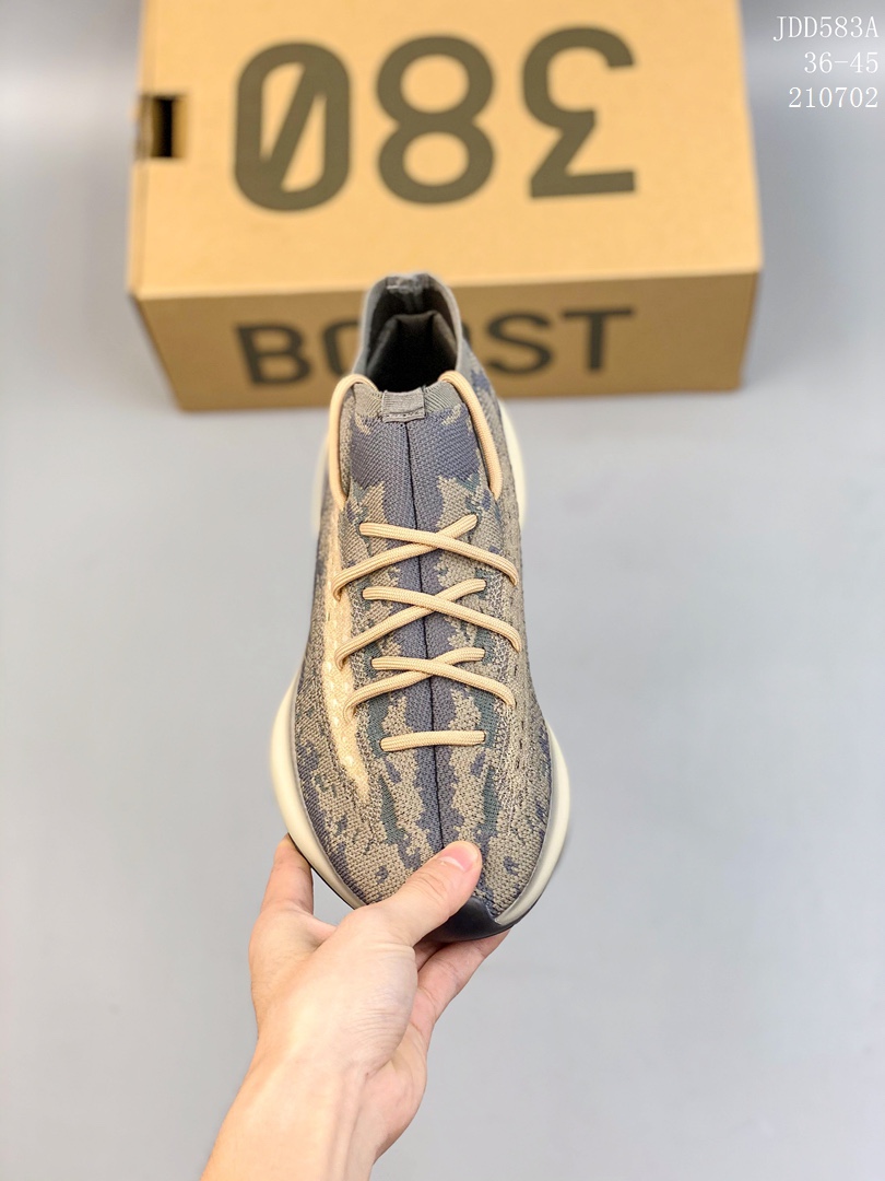 Yeezy $81 gallery