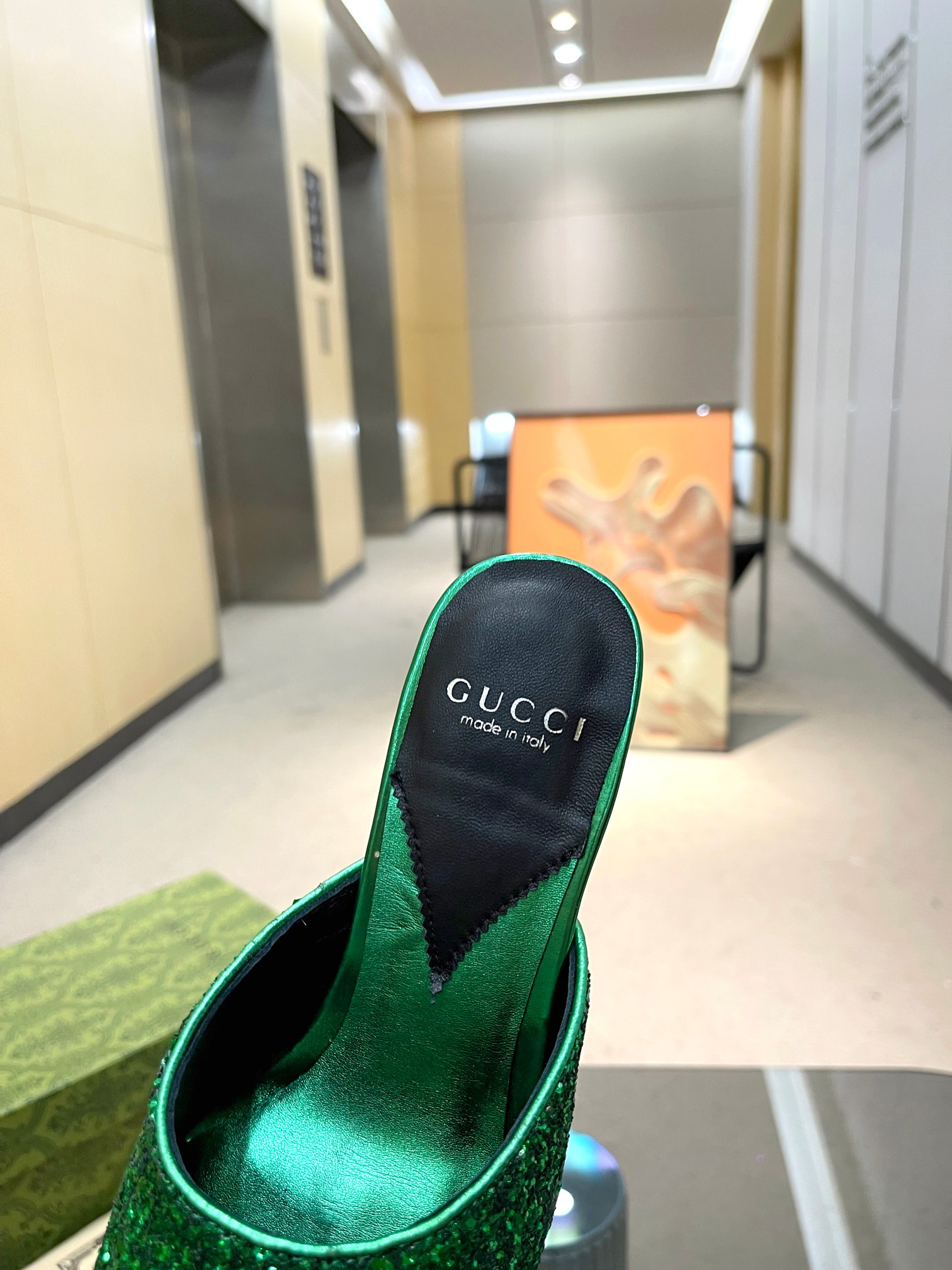 😀23852-Gucci-805 gallery