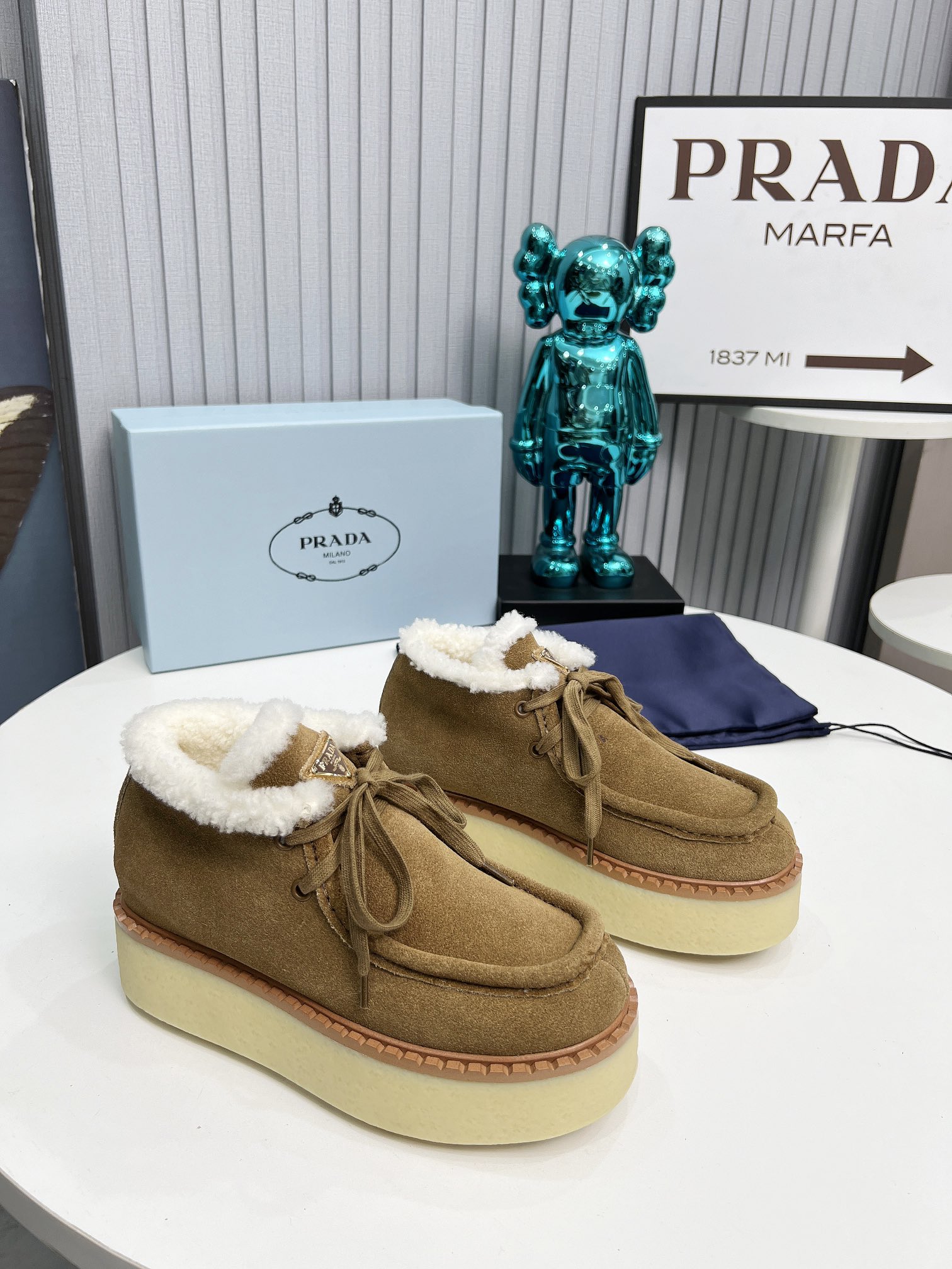 😀24981-Prada-950 gallery