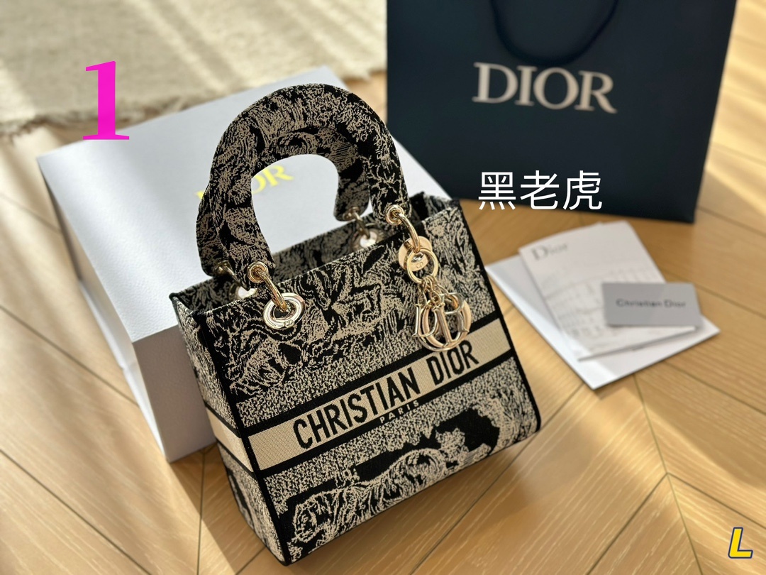 😀25015-dior-445 gallery