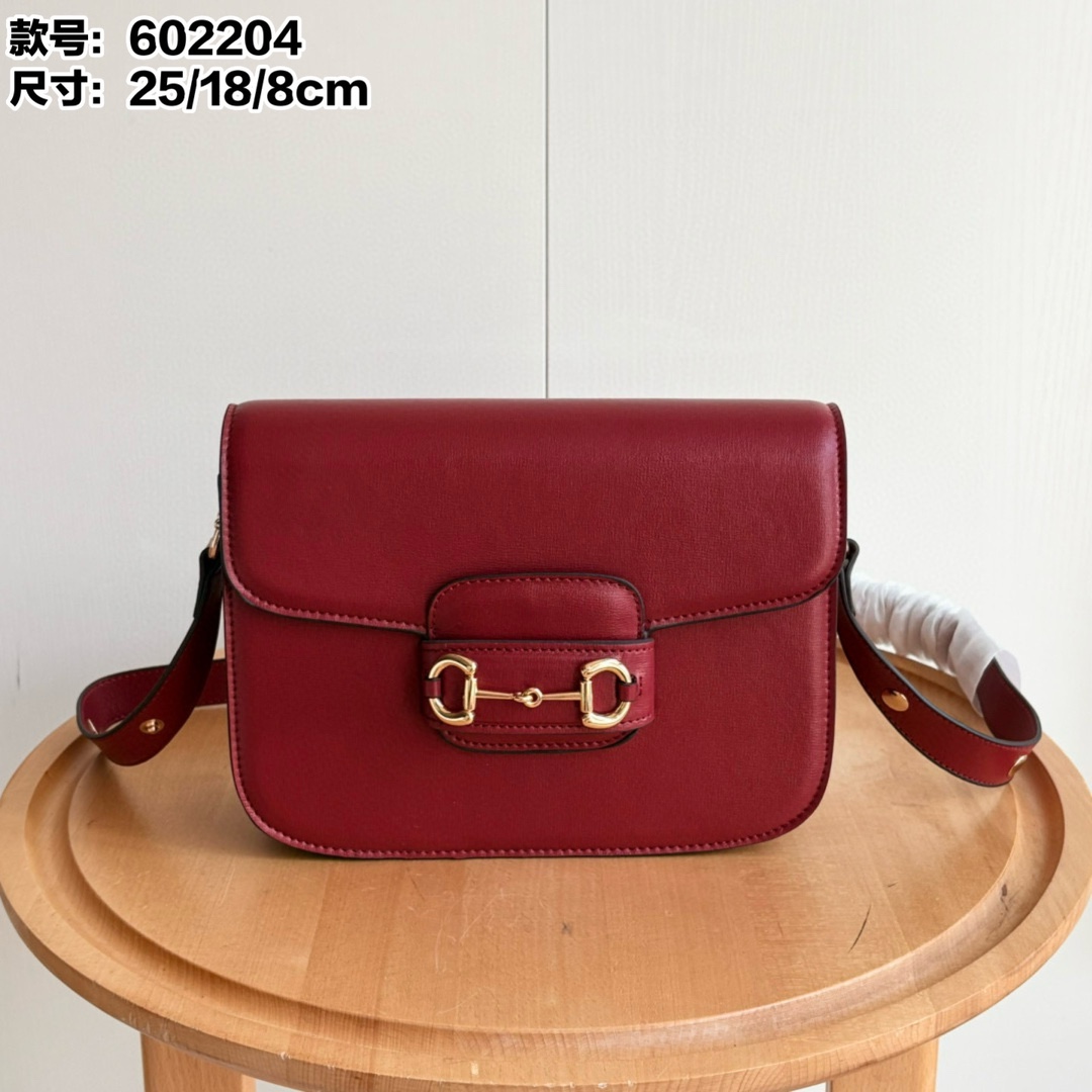 😀25267-Gucci-$96 gallery