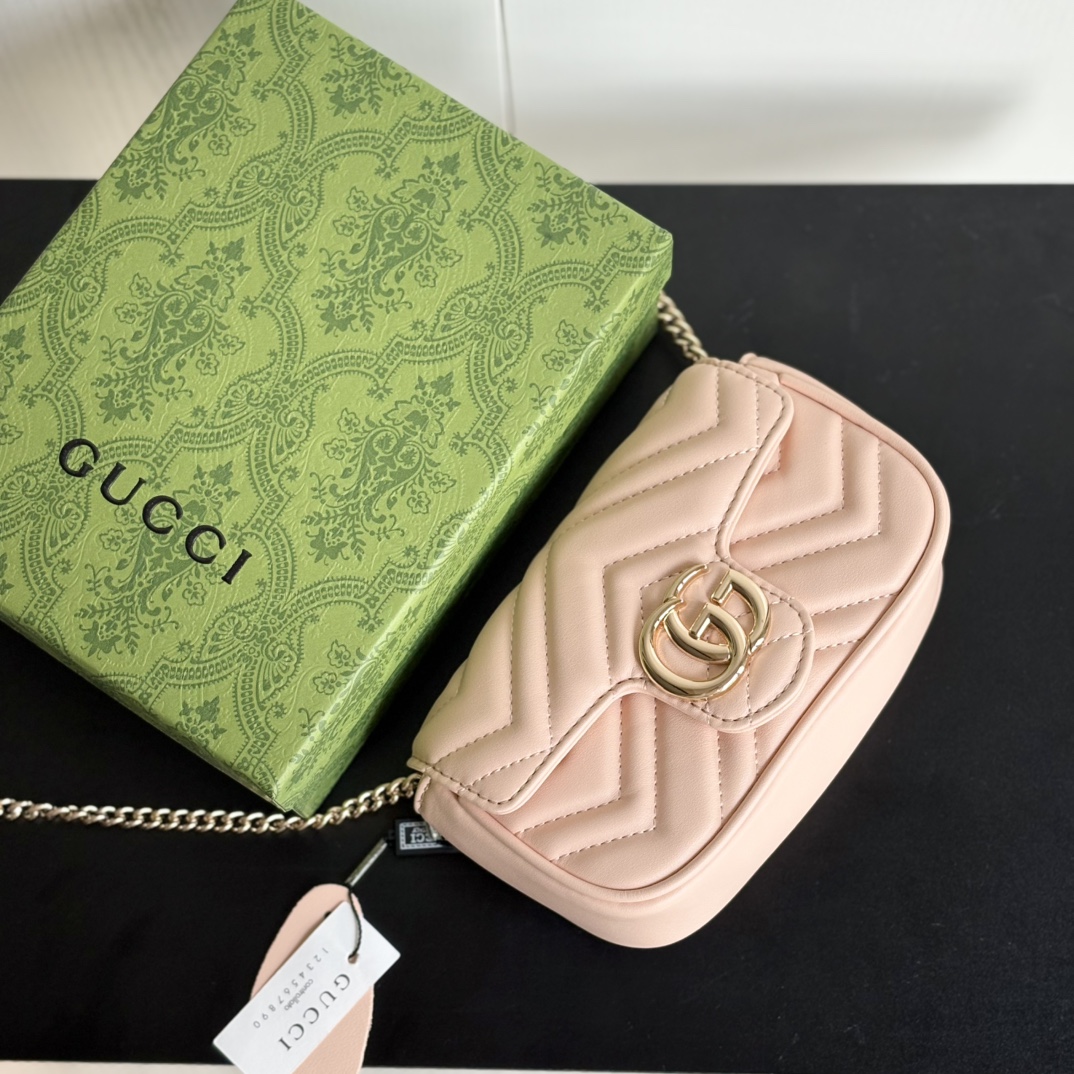 😀25268-Gucci-$96 gallery