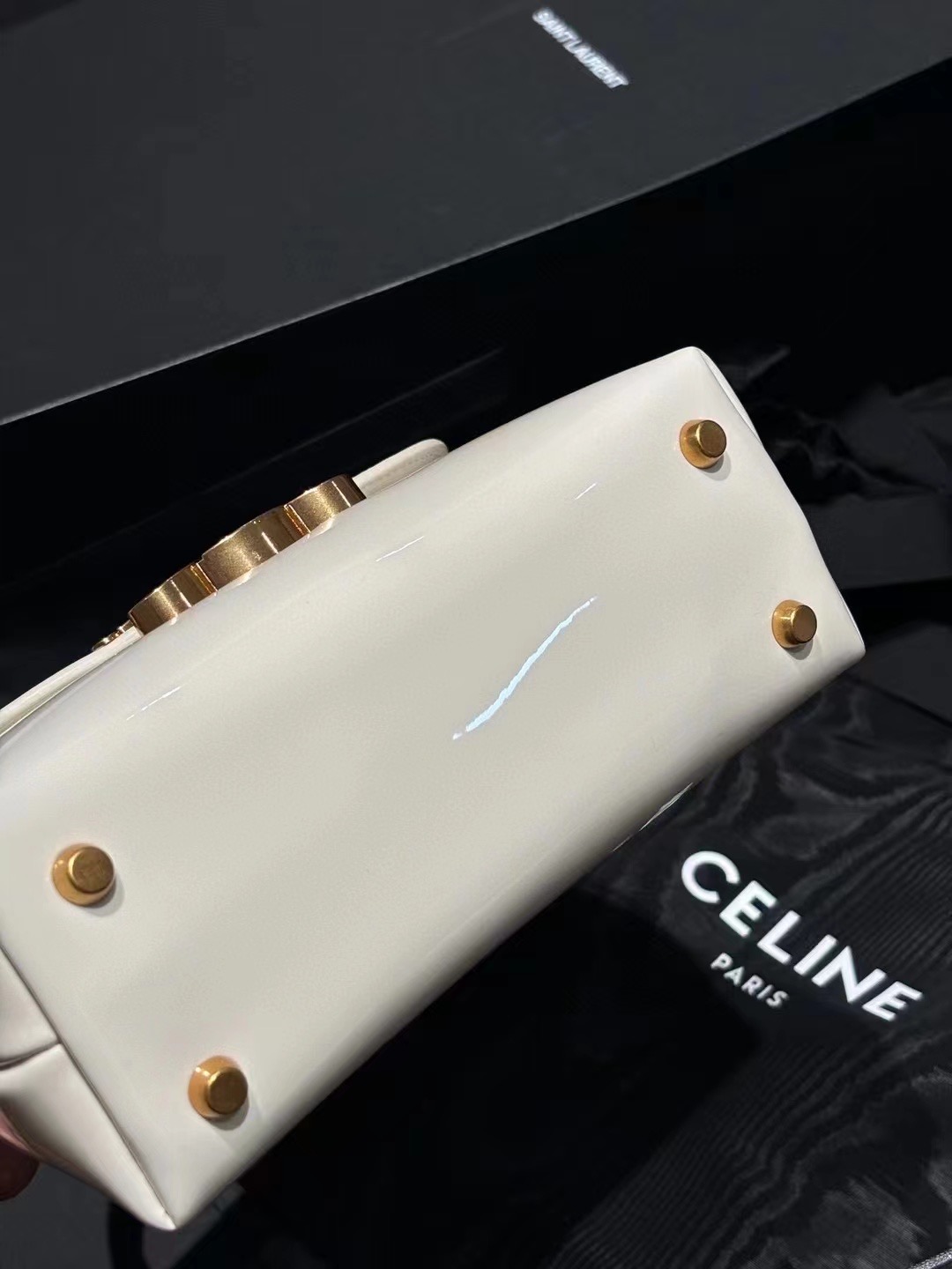 😀25270-Celine-$96 gallery