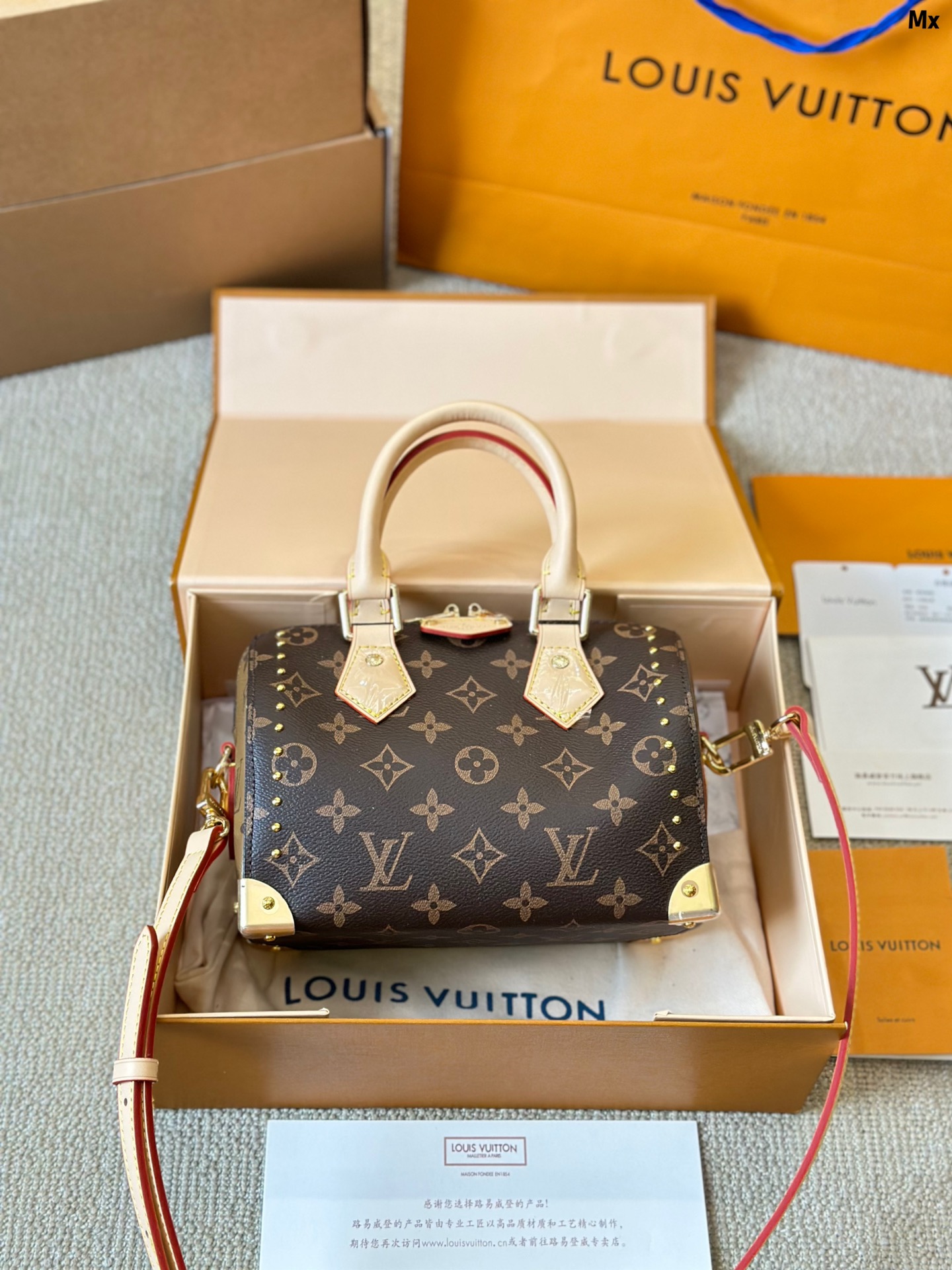 😀25522-LV-$71 gallery