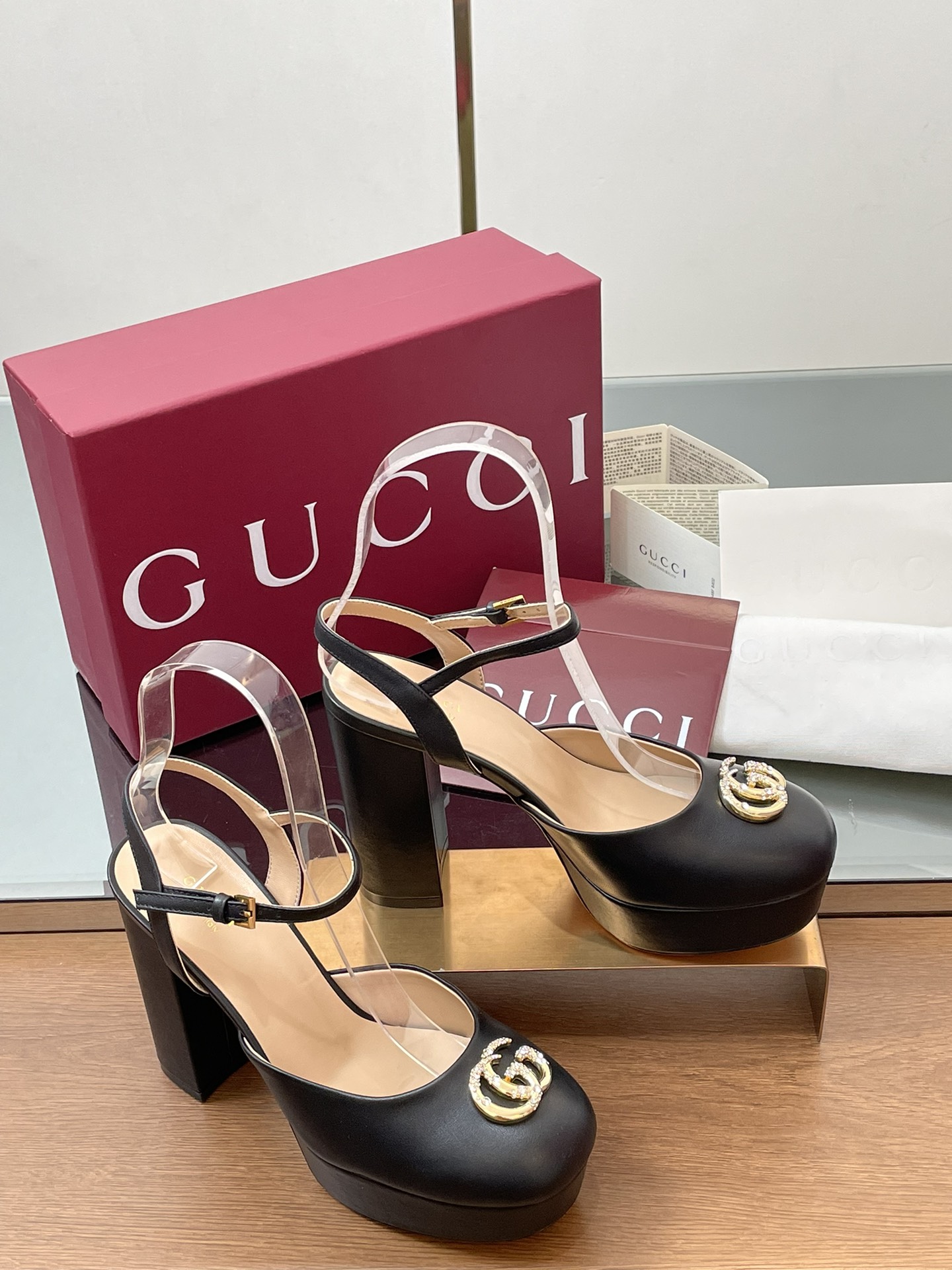 😀25525-Gucci-945 gallery