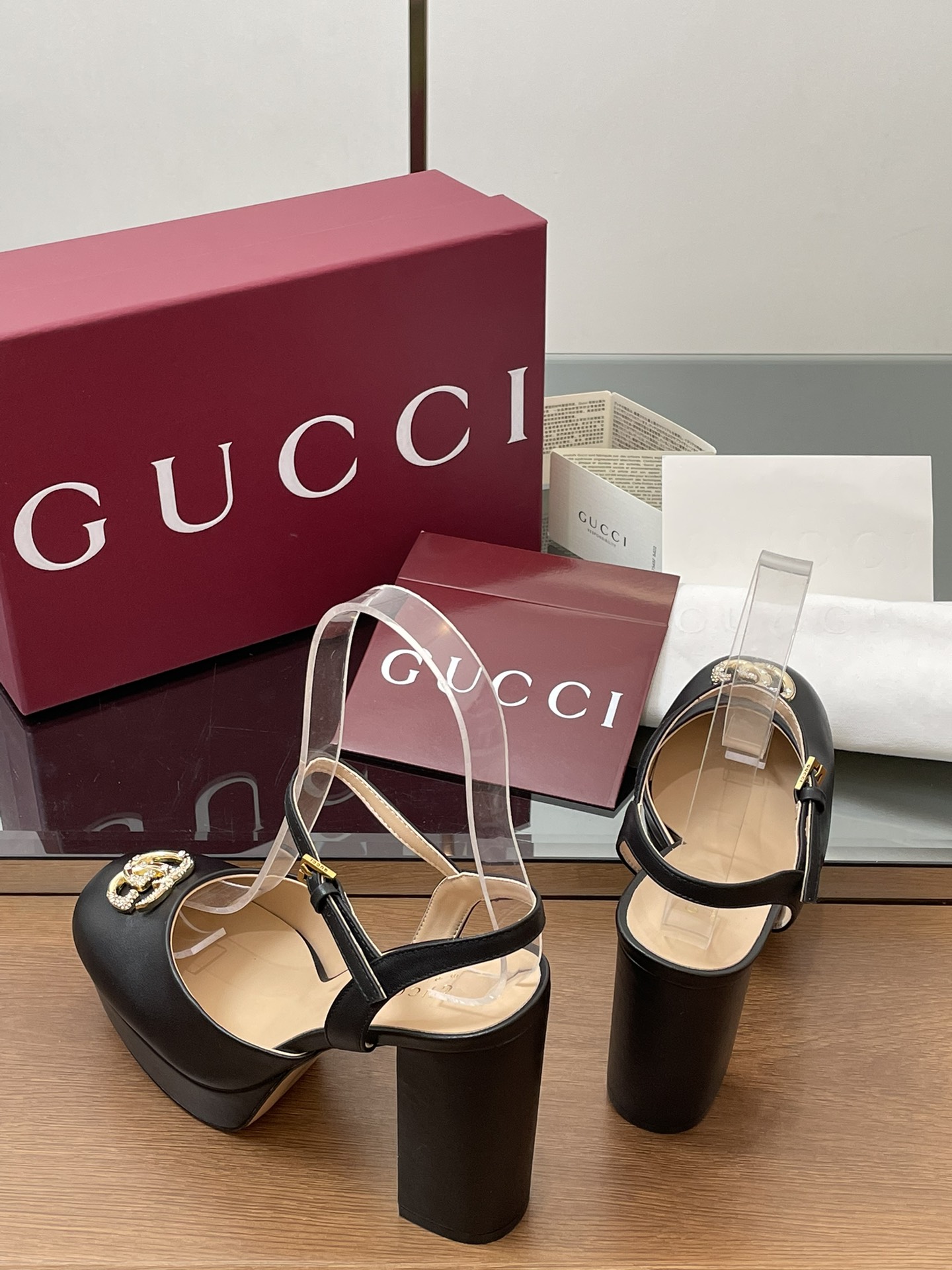 😀25525-Gucci-945 gallery