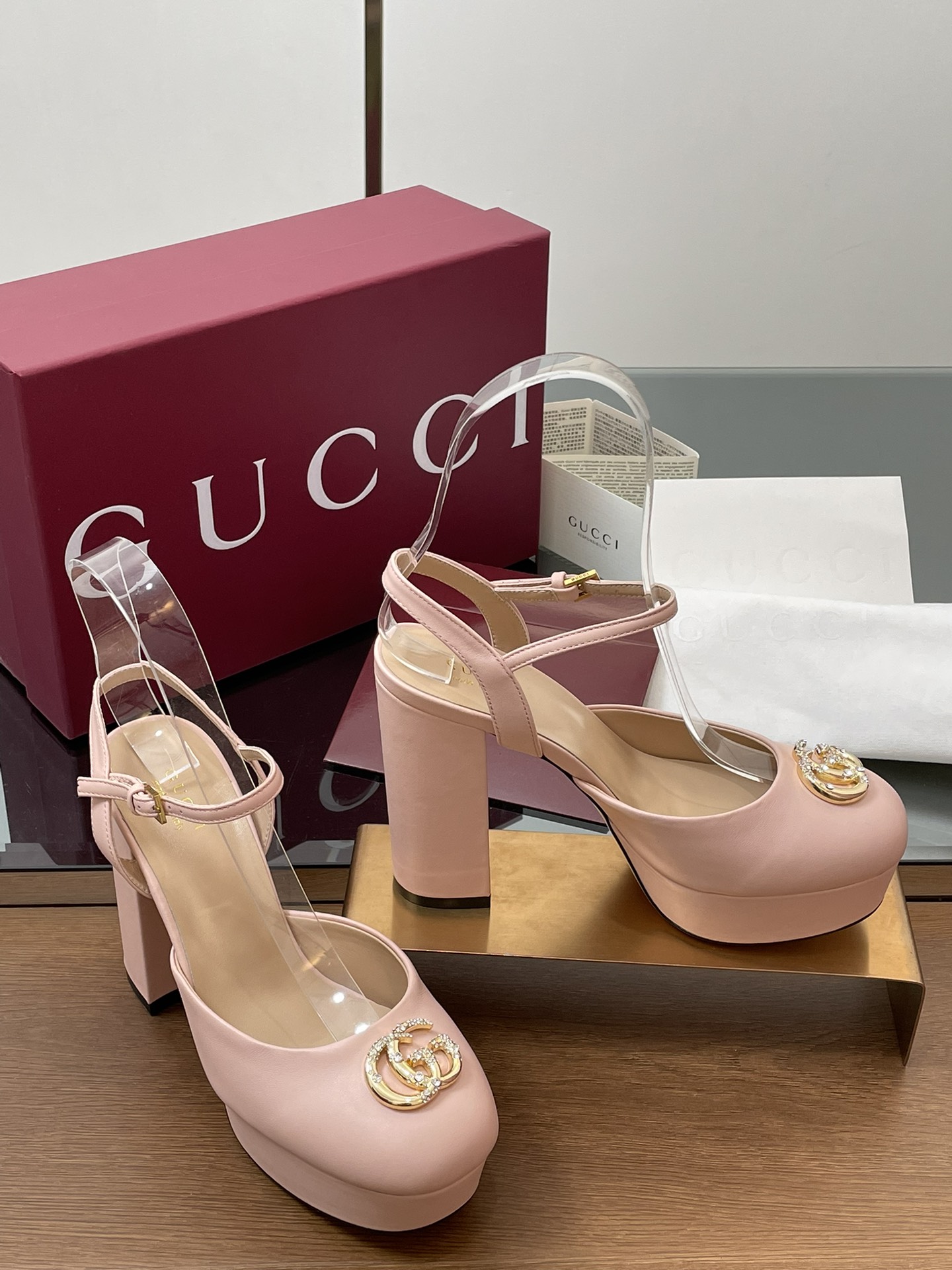 😀25525-Gucci-945 gallery