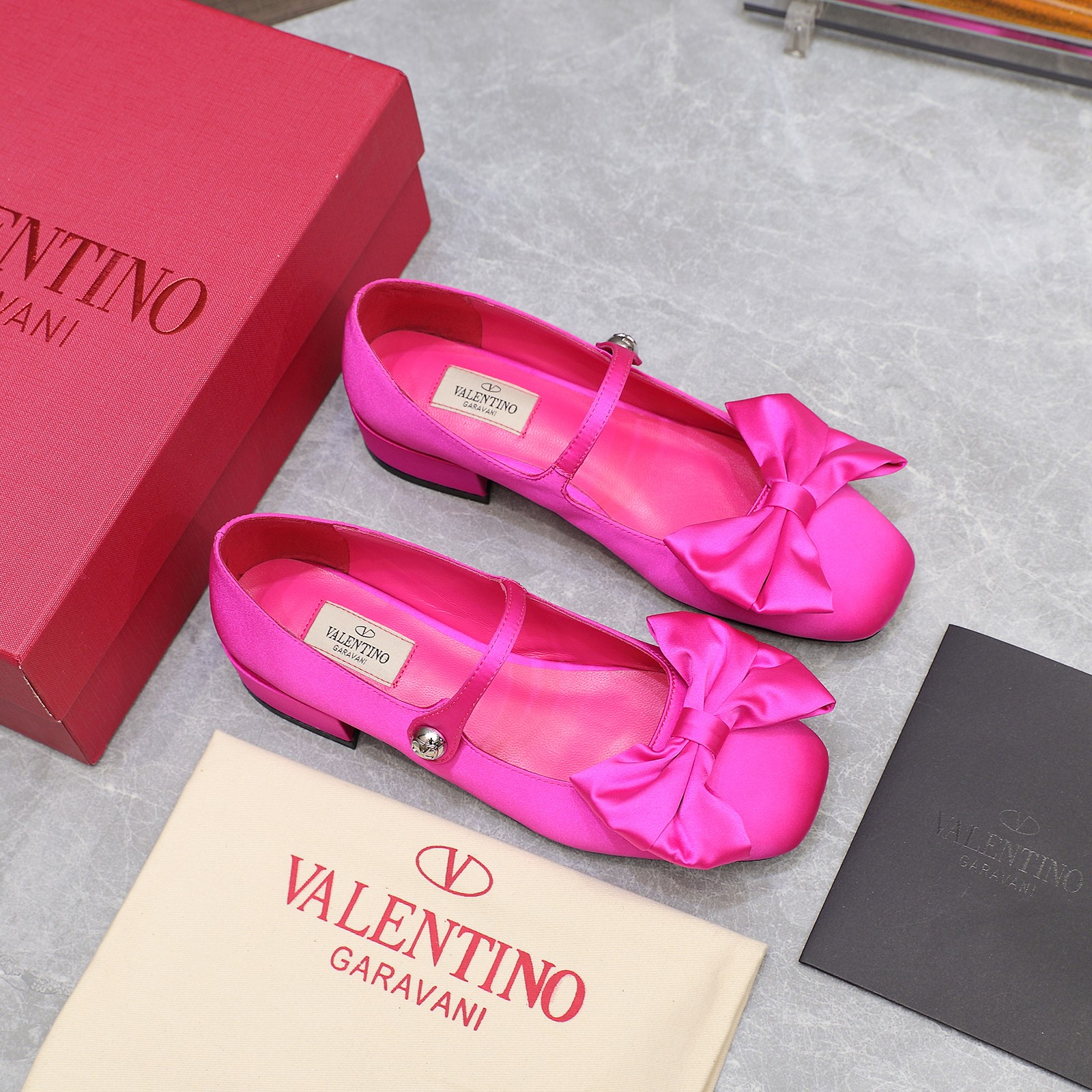 😀25526-Valentino-875 gallery