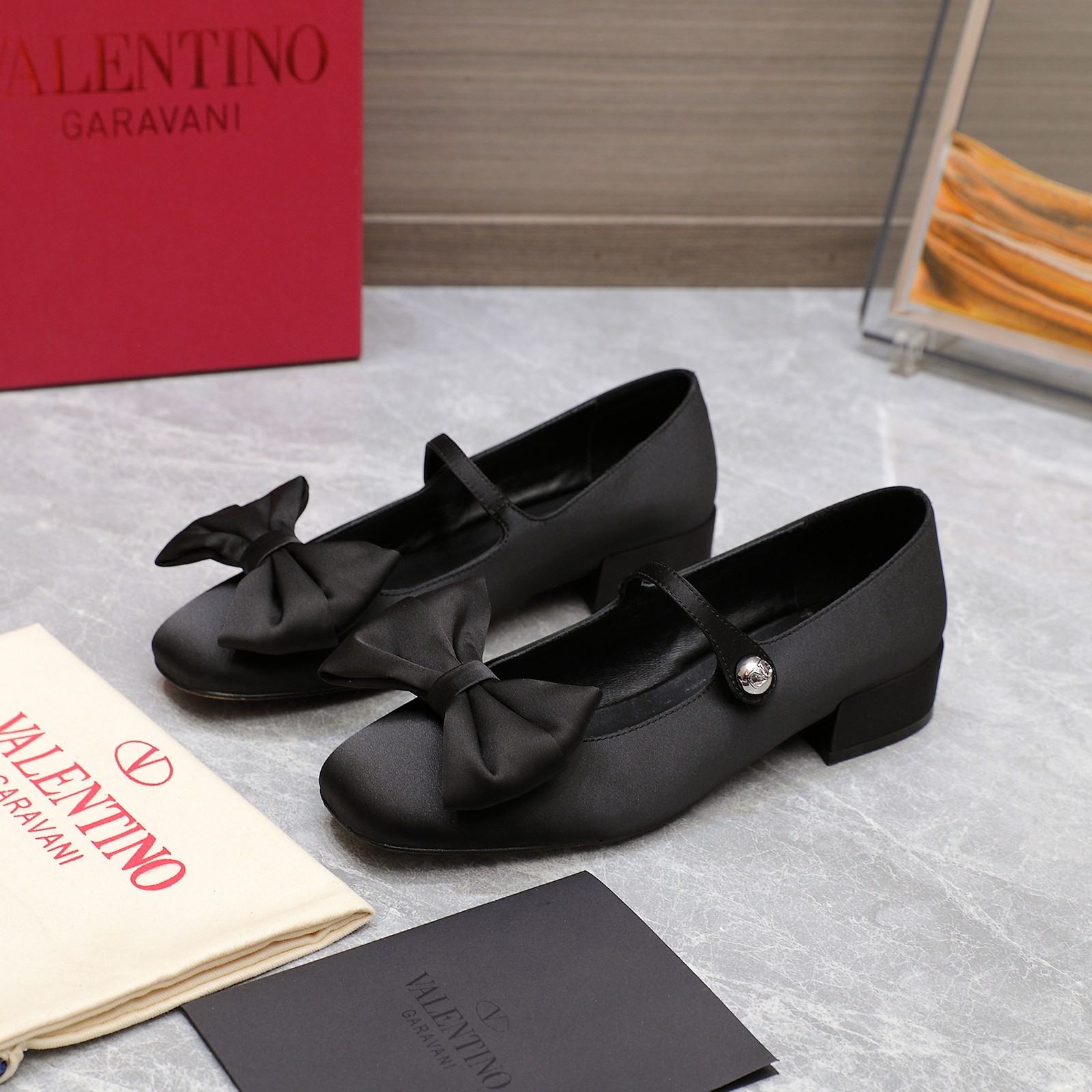 😀25526-Valentino-875 gallery