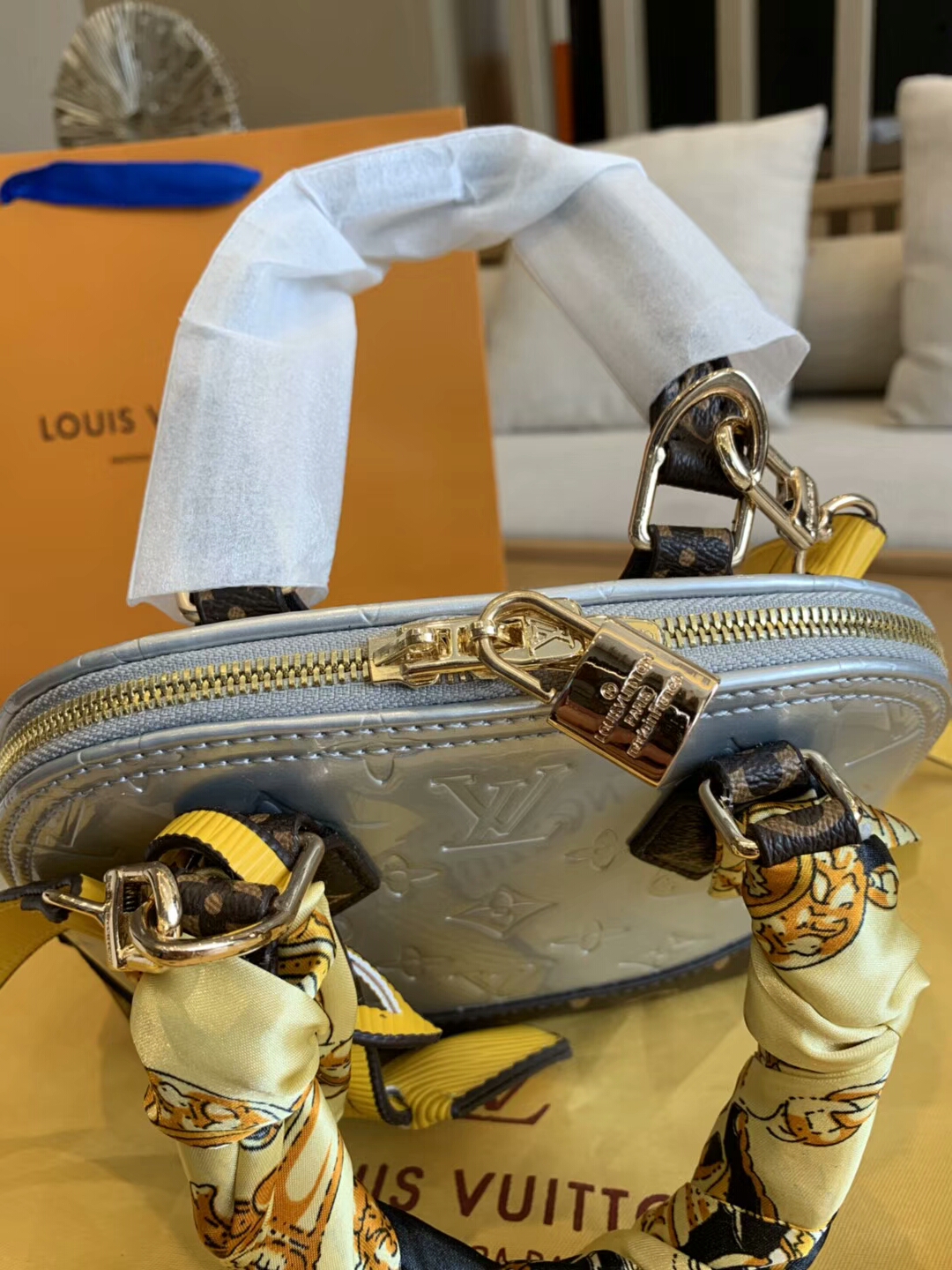 ..LV $57 gallery