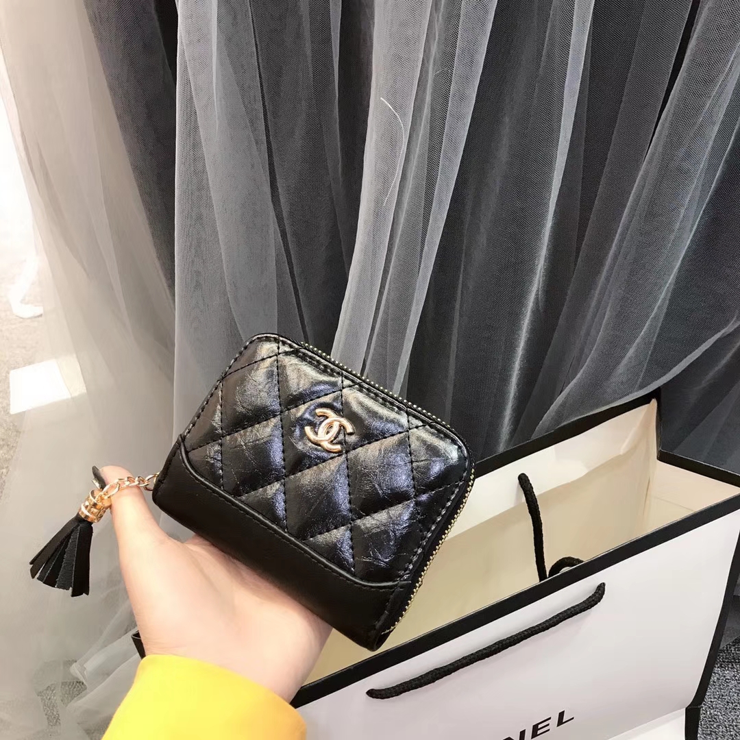 ..LV $90 gallery