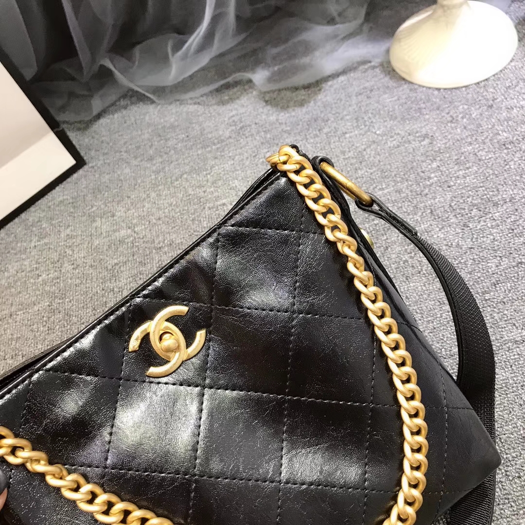 ..LV $90 gallery