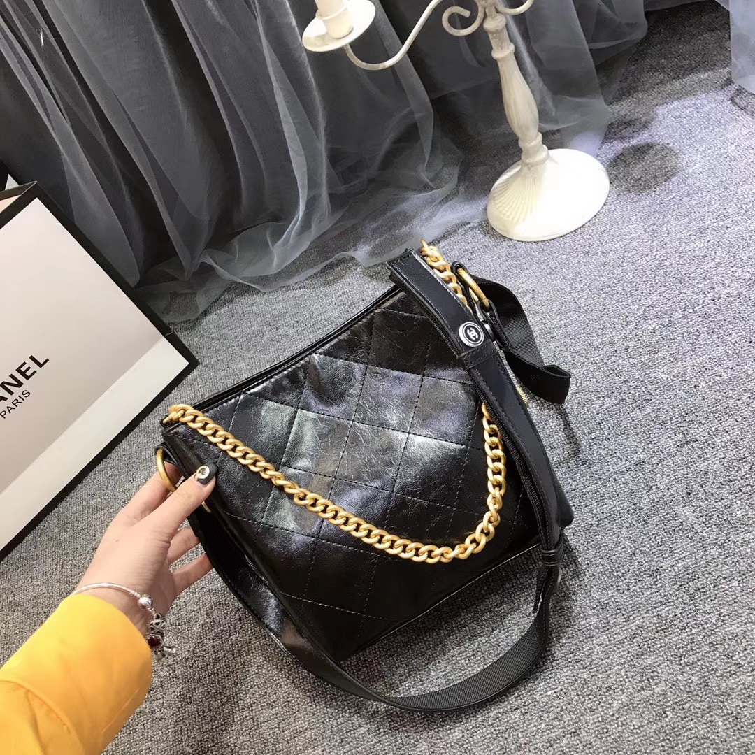 ..LV $90 gallery