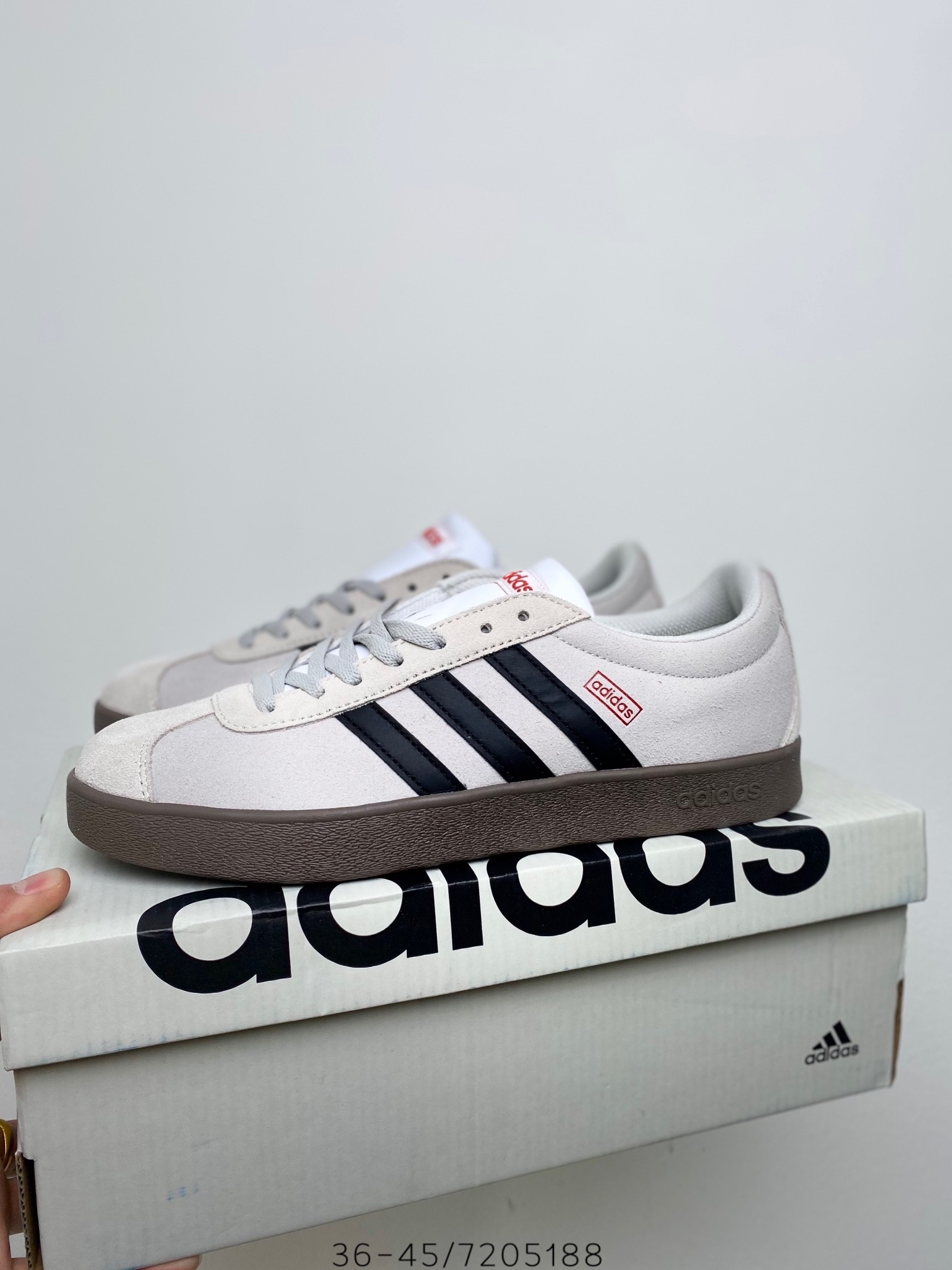 adidas 46.66$    code 351-6855-R gallery