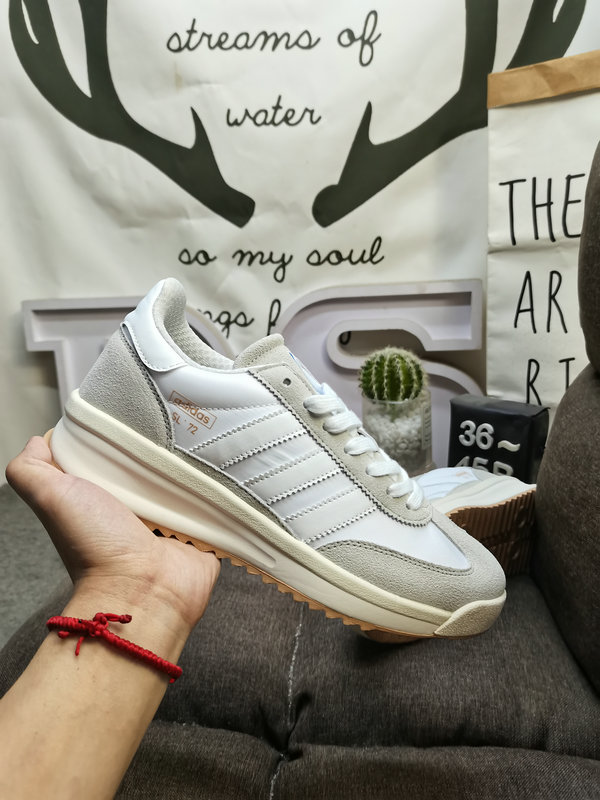 adidas 53.61$    code 351-7224-R gallery