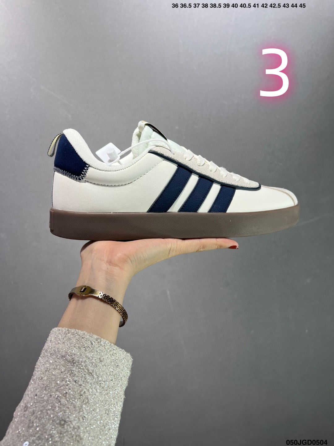 adidas 53.6$   code 351-7226-R gallery