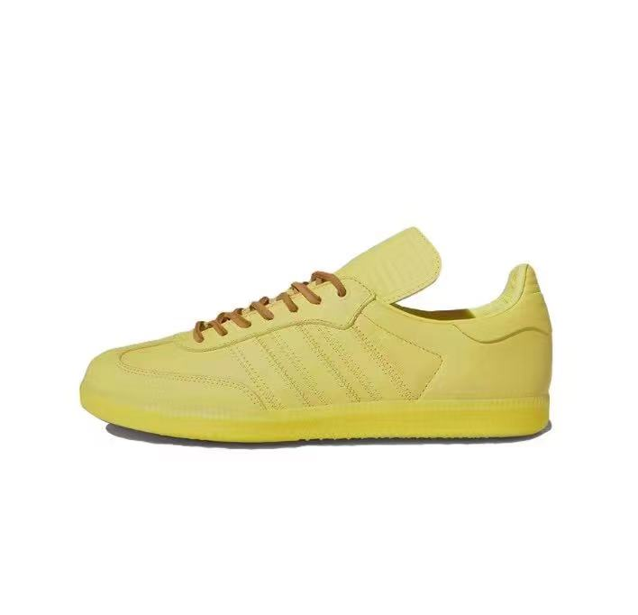 adidas  51.99$     code 351-7019-R gallery