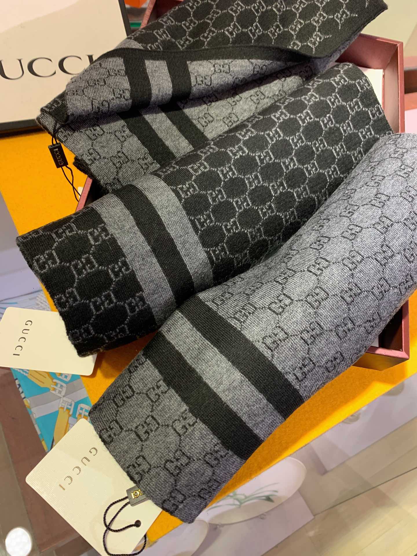 gucci 20.99$  CODE 391-6195-R gallery